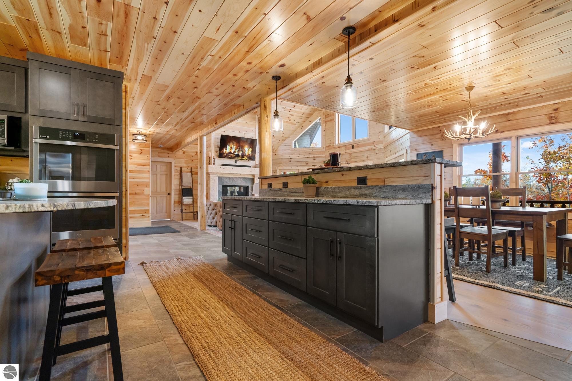 6755 Pleasantview Road