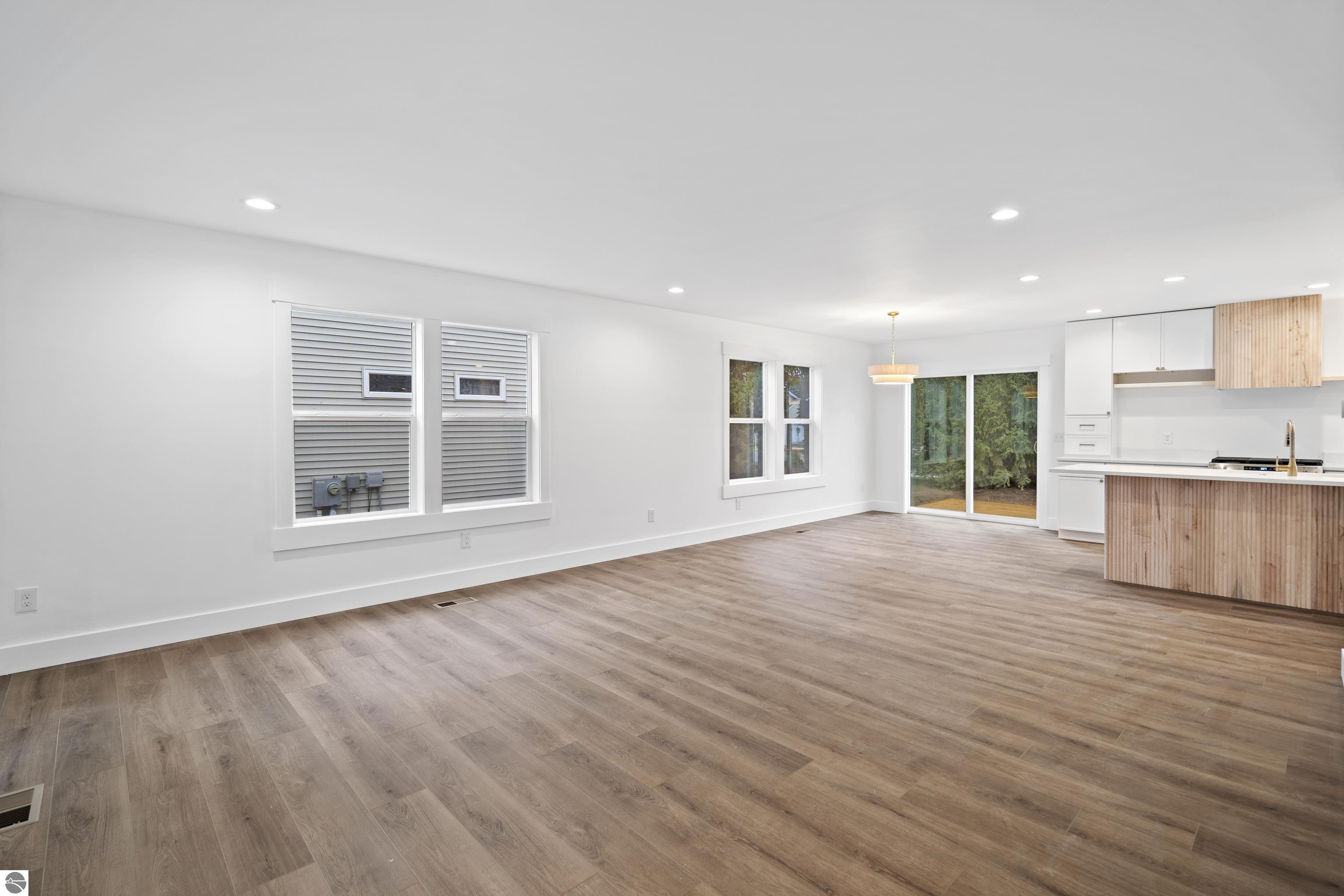 2737 Ruby Street