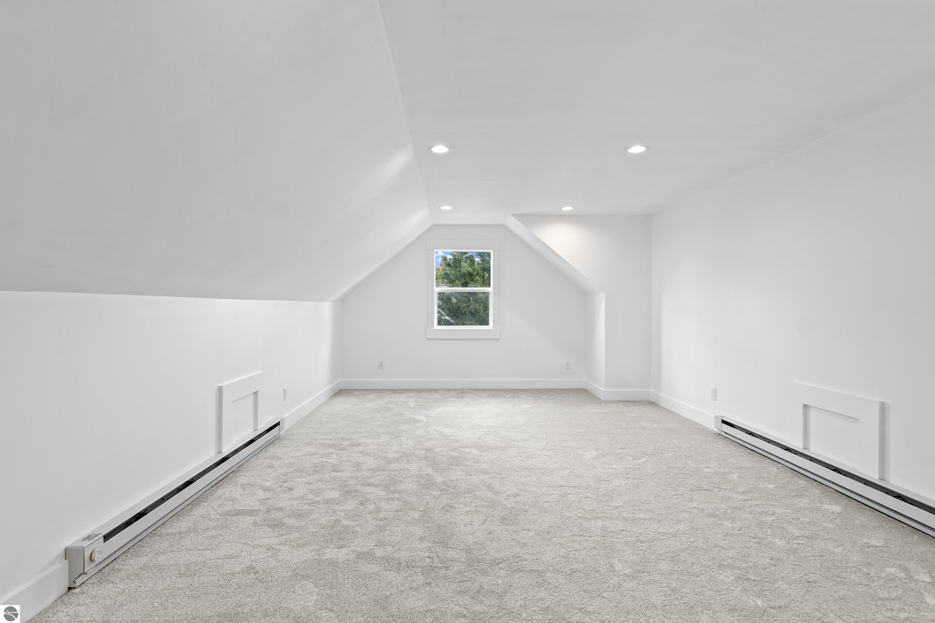 2737 Ruby Street