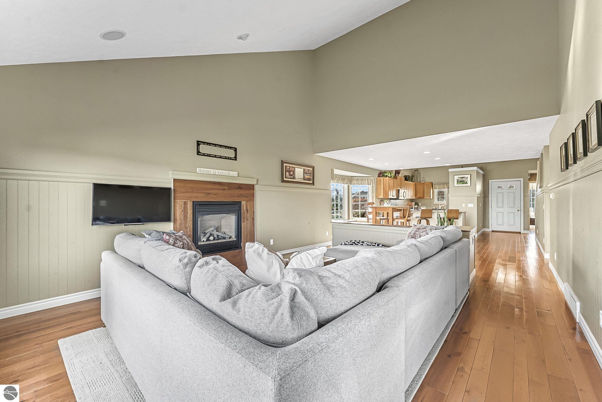 6260 Single Tree Lane