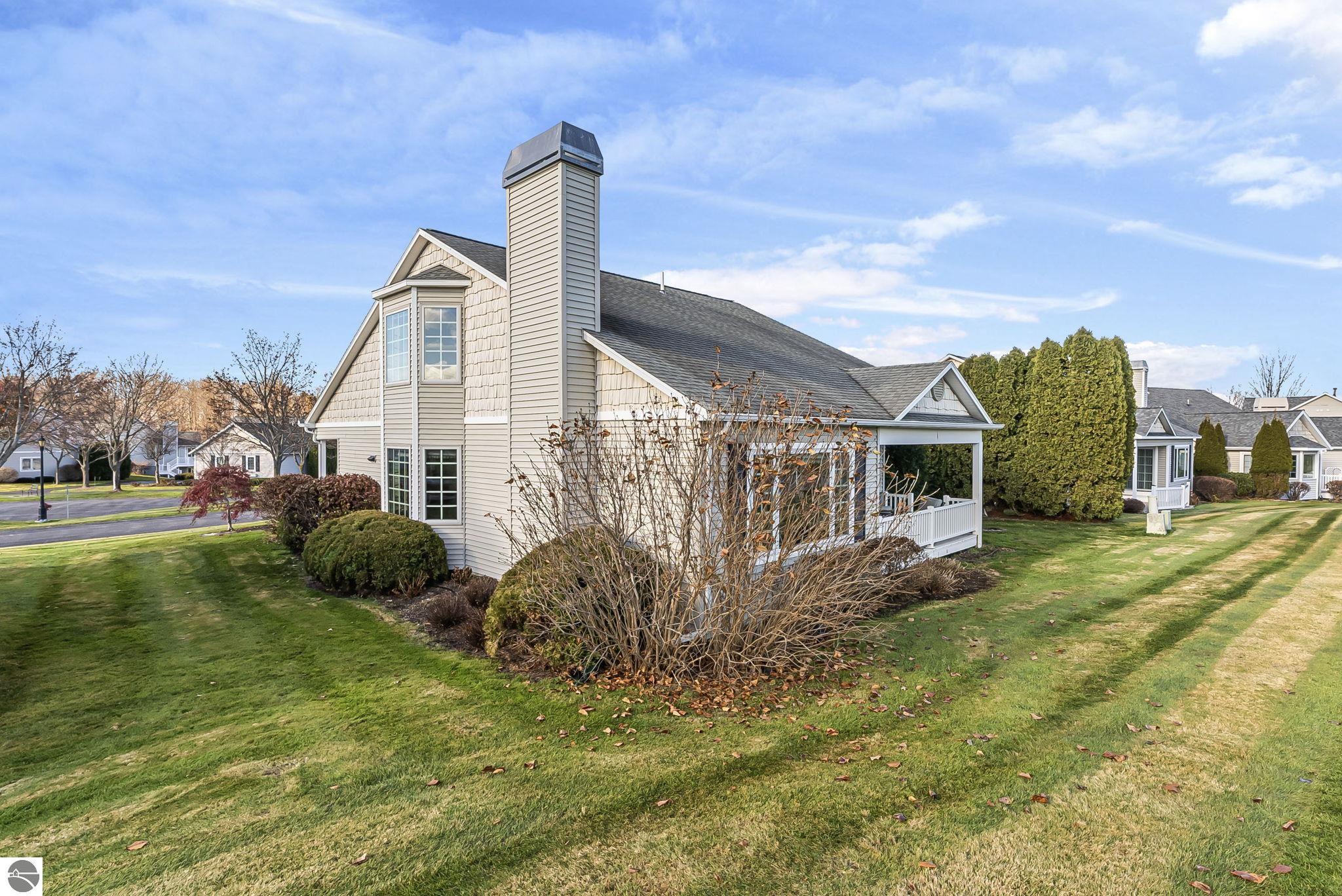 6260 Single Tree Lane