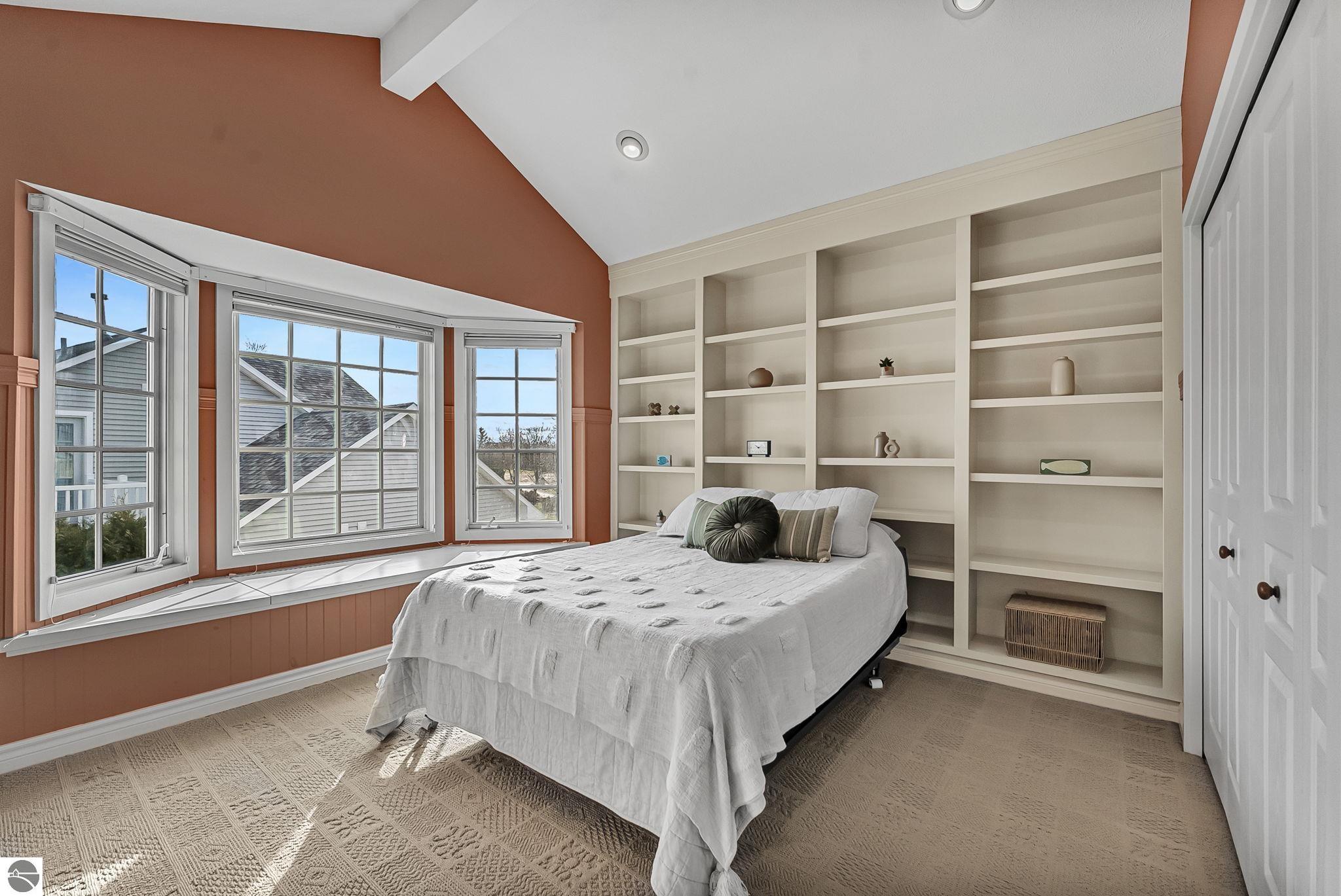 6260 Single Tree Lane