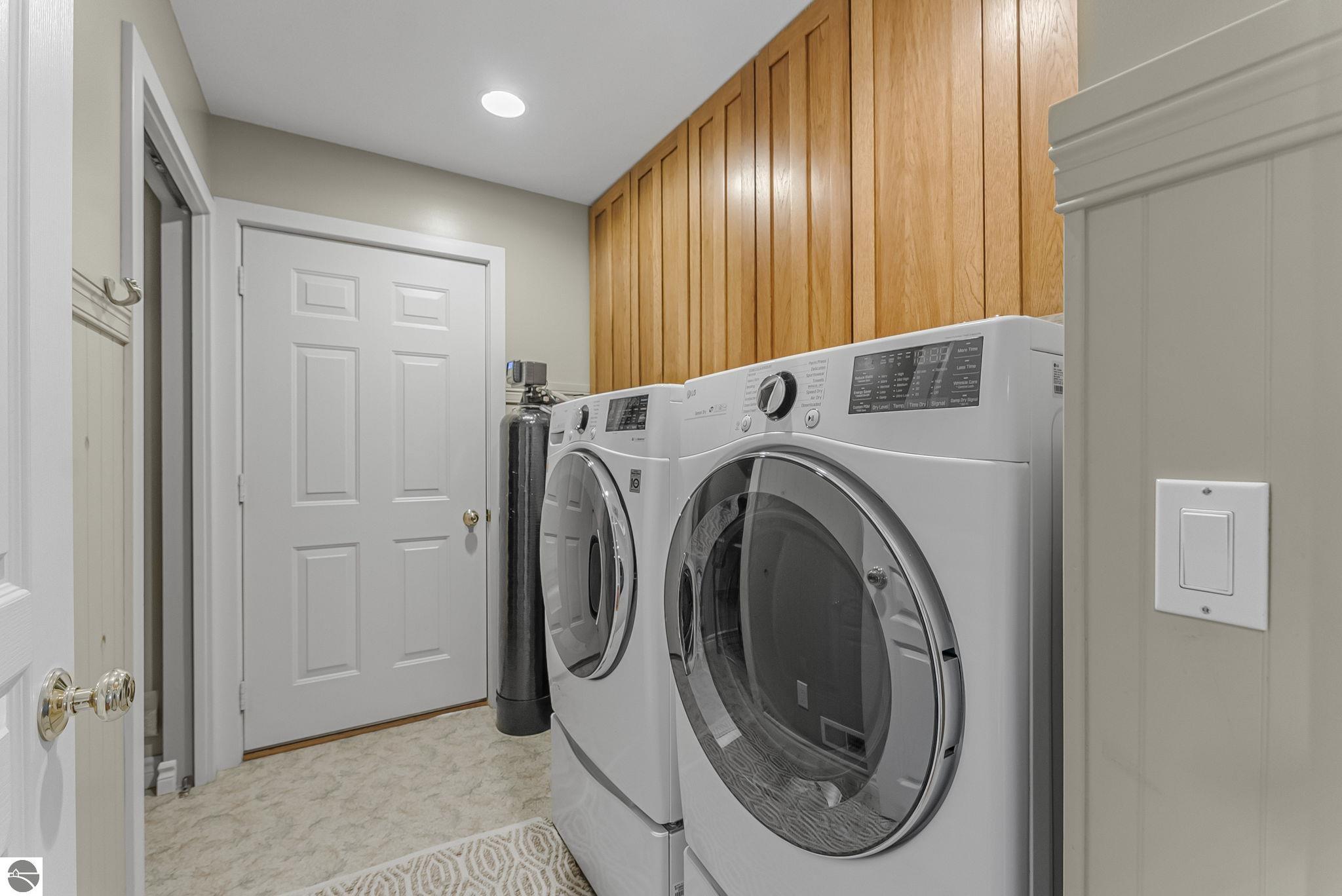 6260 Single Tree Lane