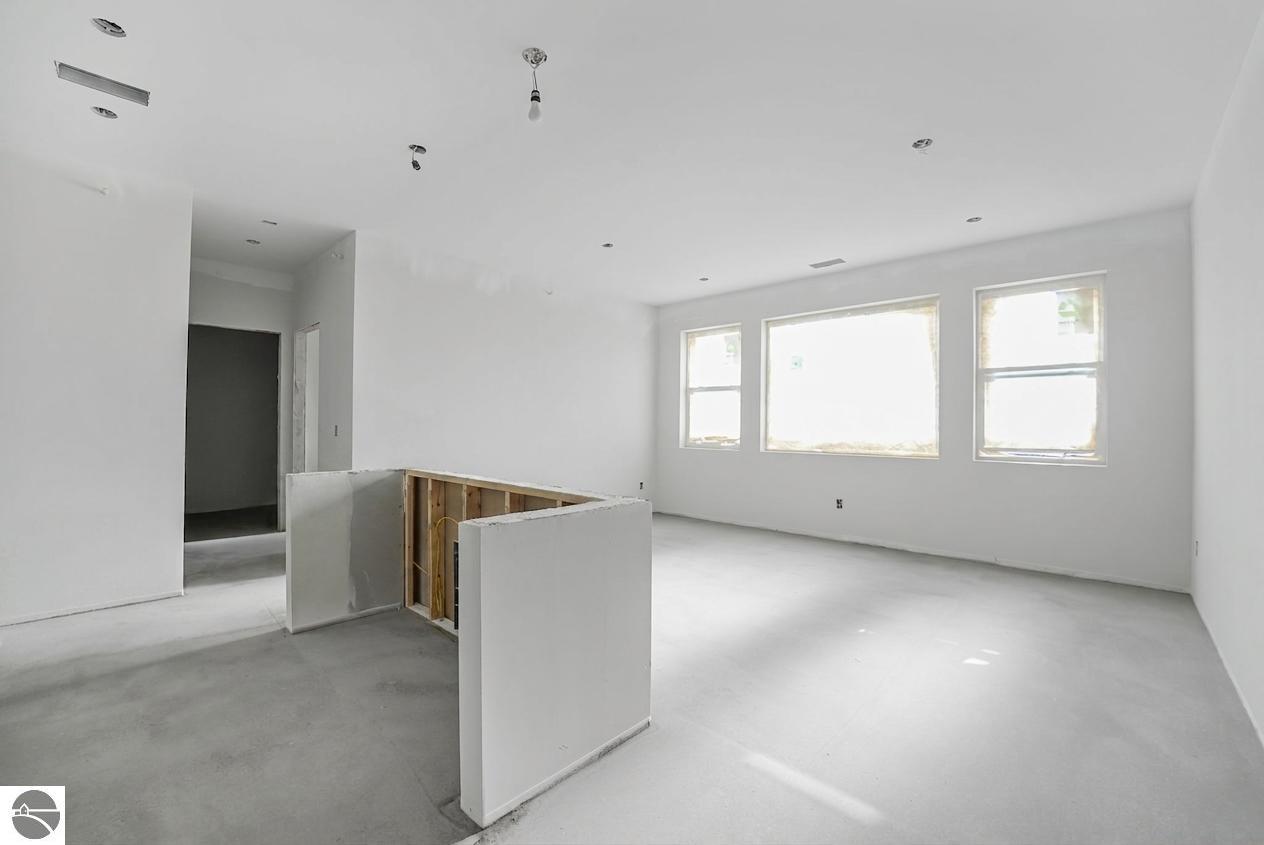 1109 S Carver Street # 6C