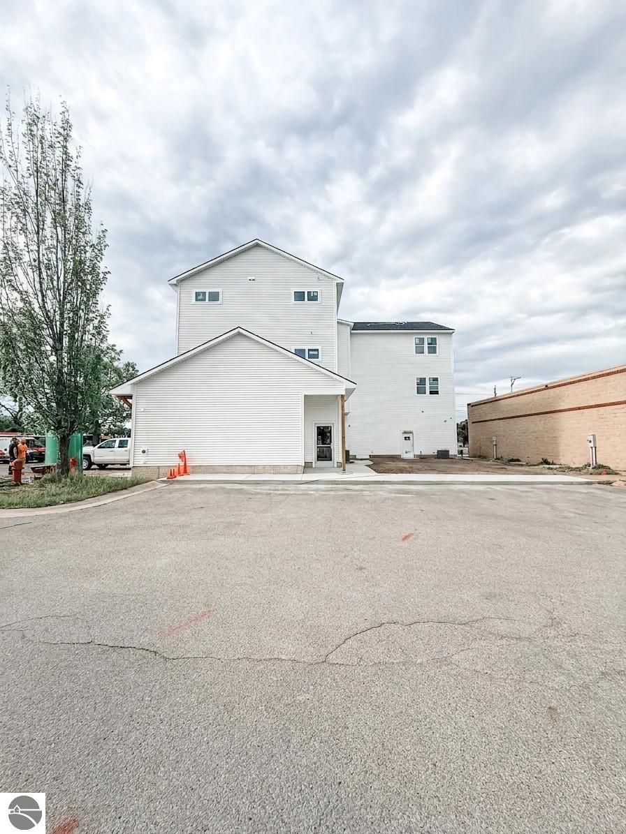 1109 S Carver Street # 6C