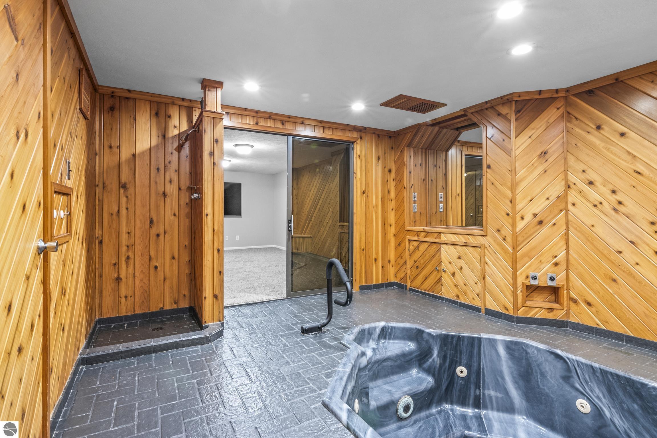 2160 Kewaunee Drive