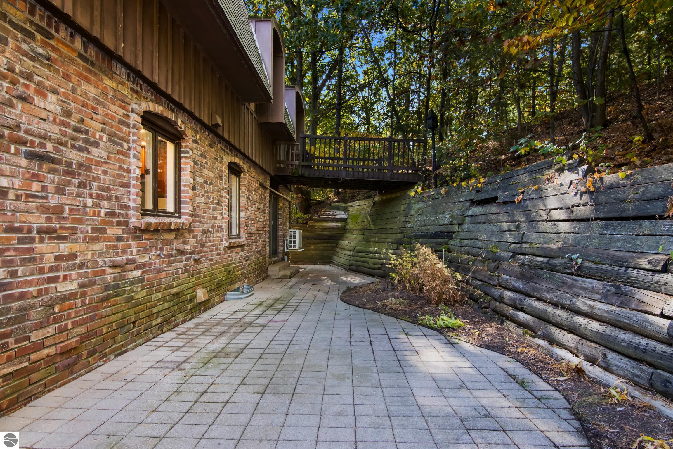 2160 Kewaunee Drive