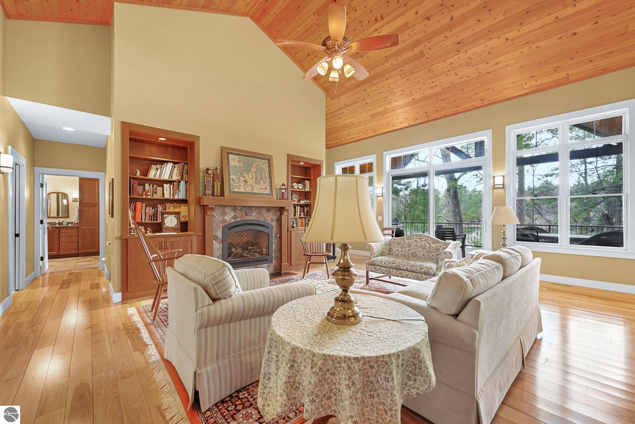 2969 Crescent Shores Drive