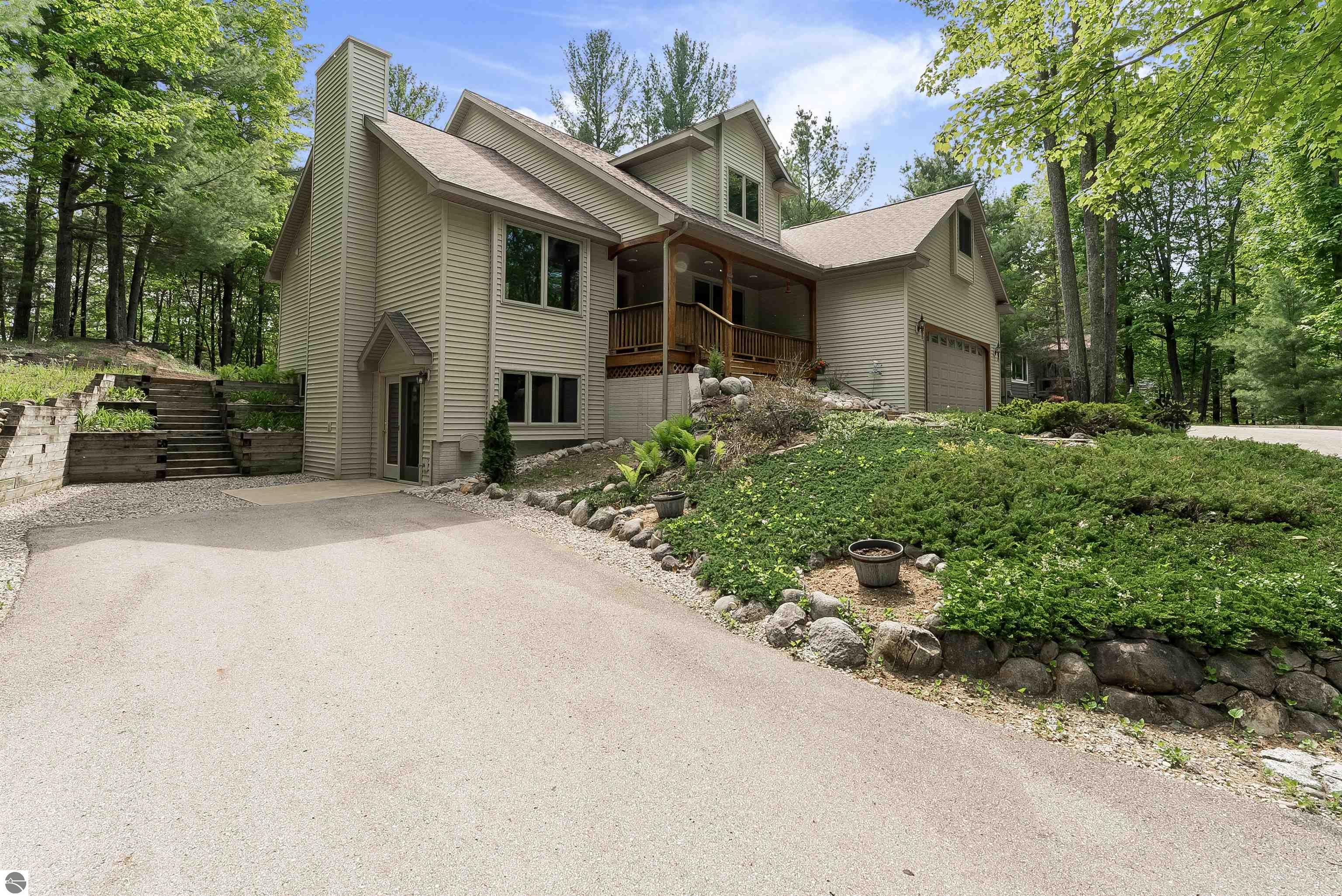 4340 Hampshire Drive