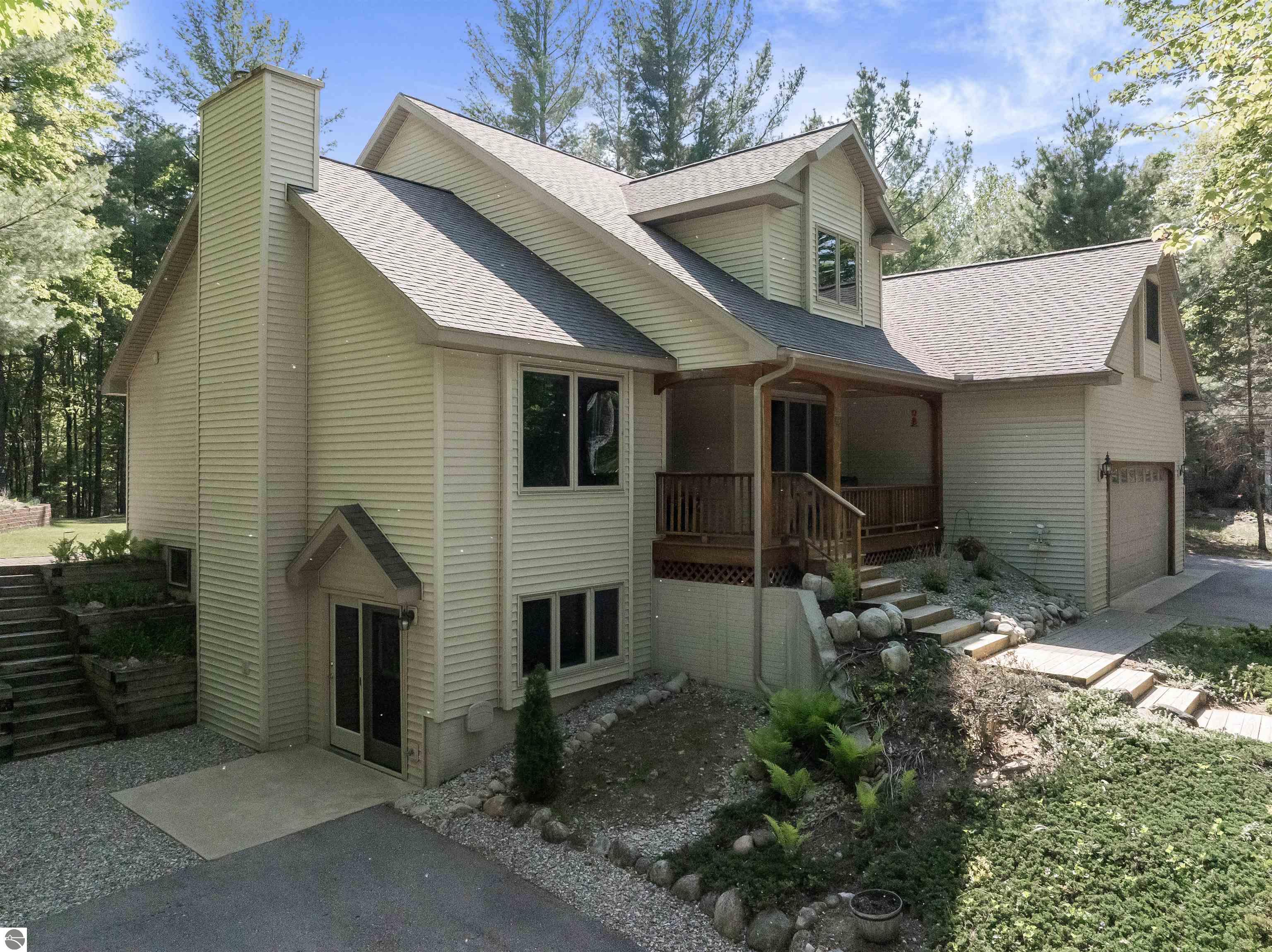 4340 Hampshire Drive