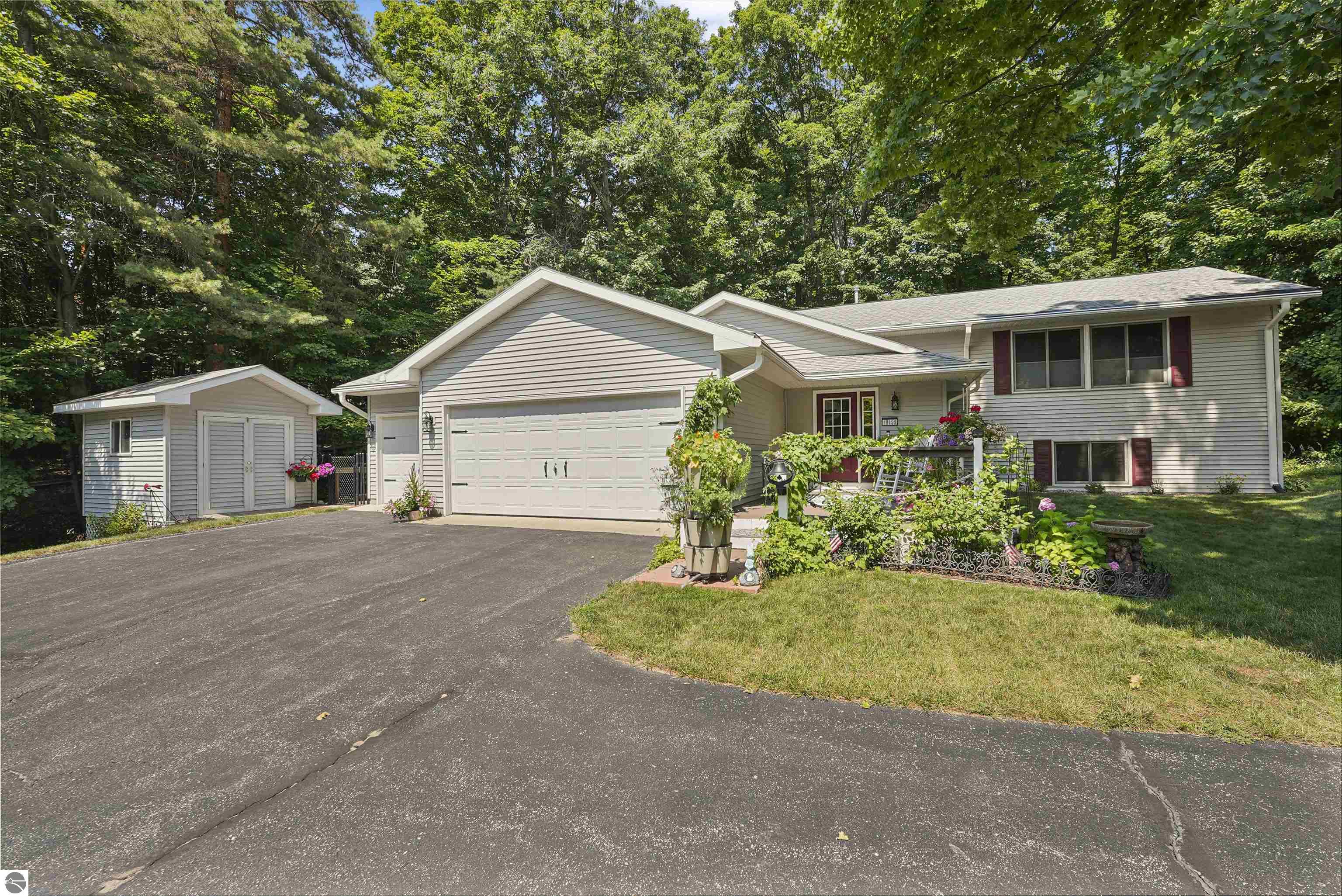 10159 Council Oak Drive