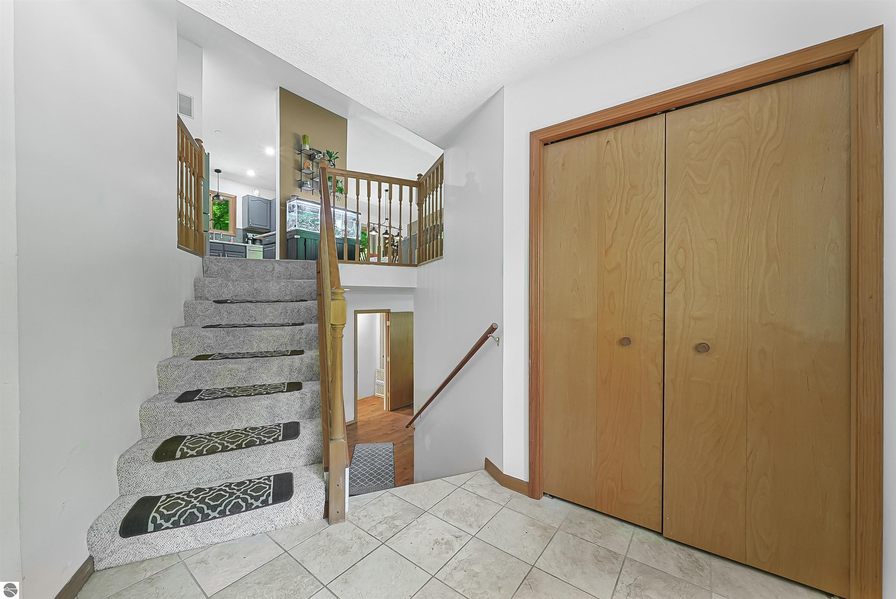 10159 Council Oak Drive