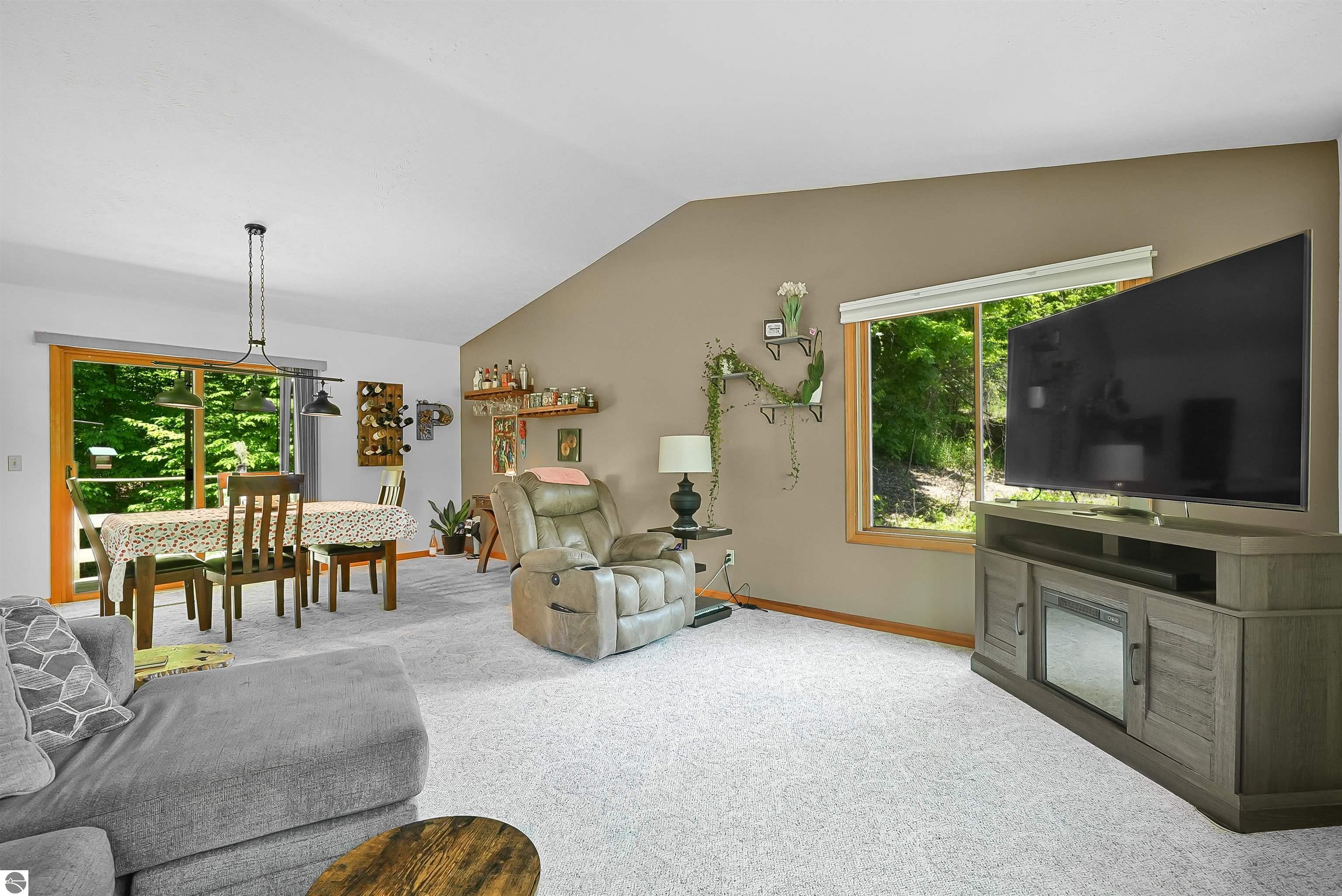 10159 Council Oak Drive