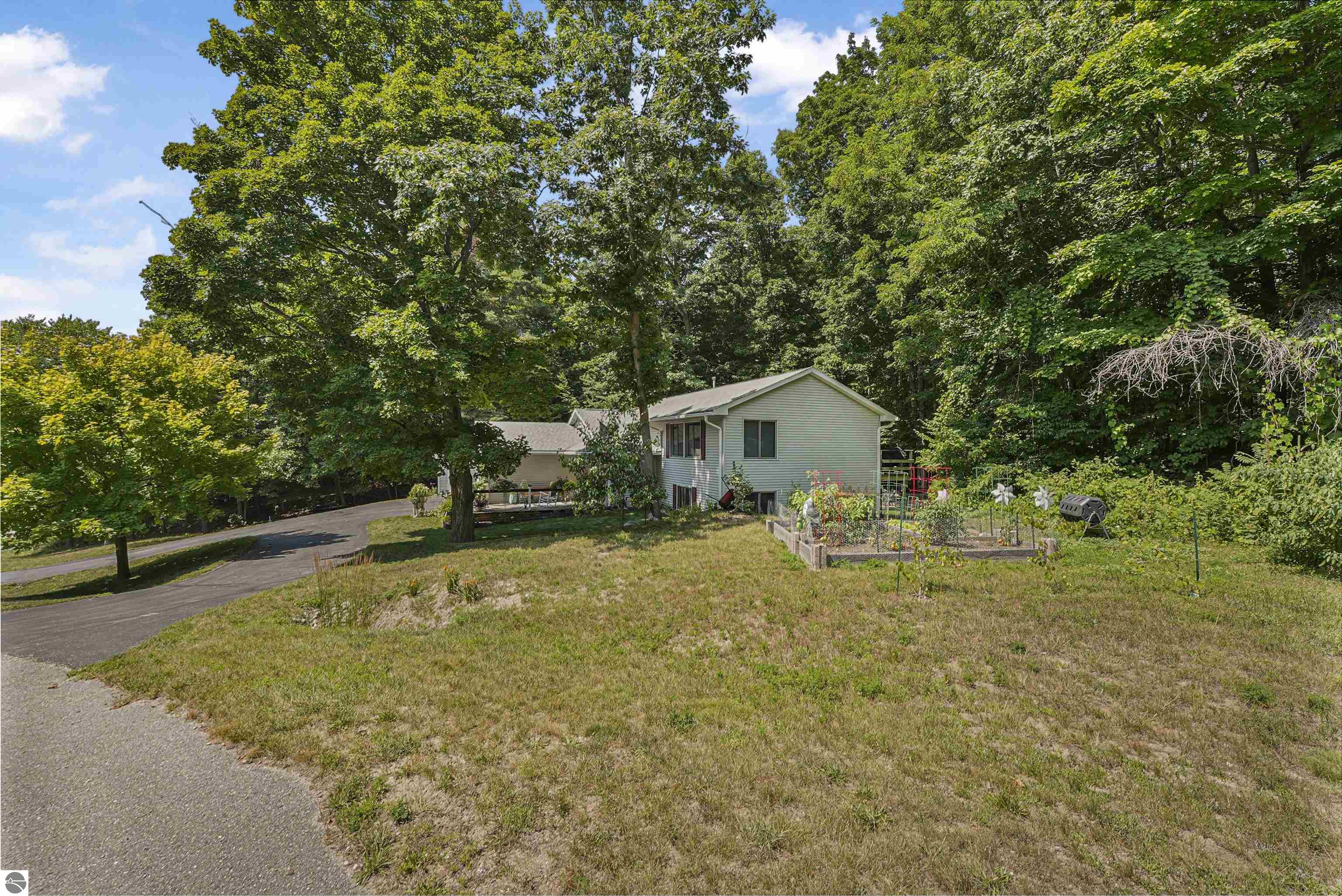 10159 Council Oak Drive