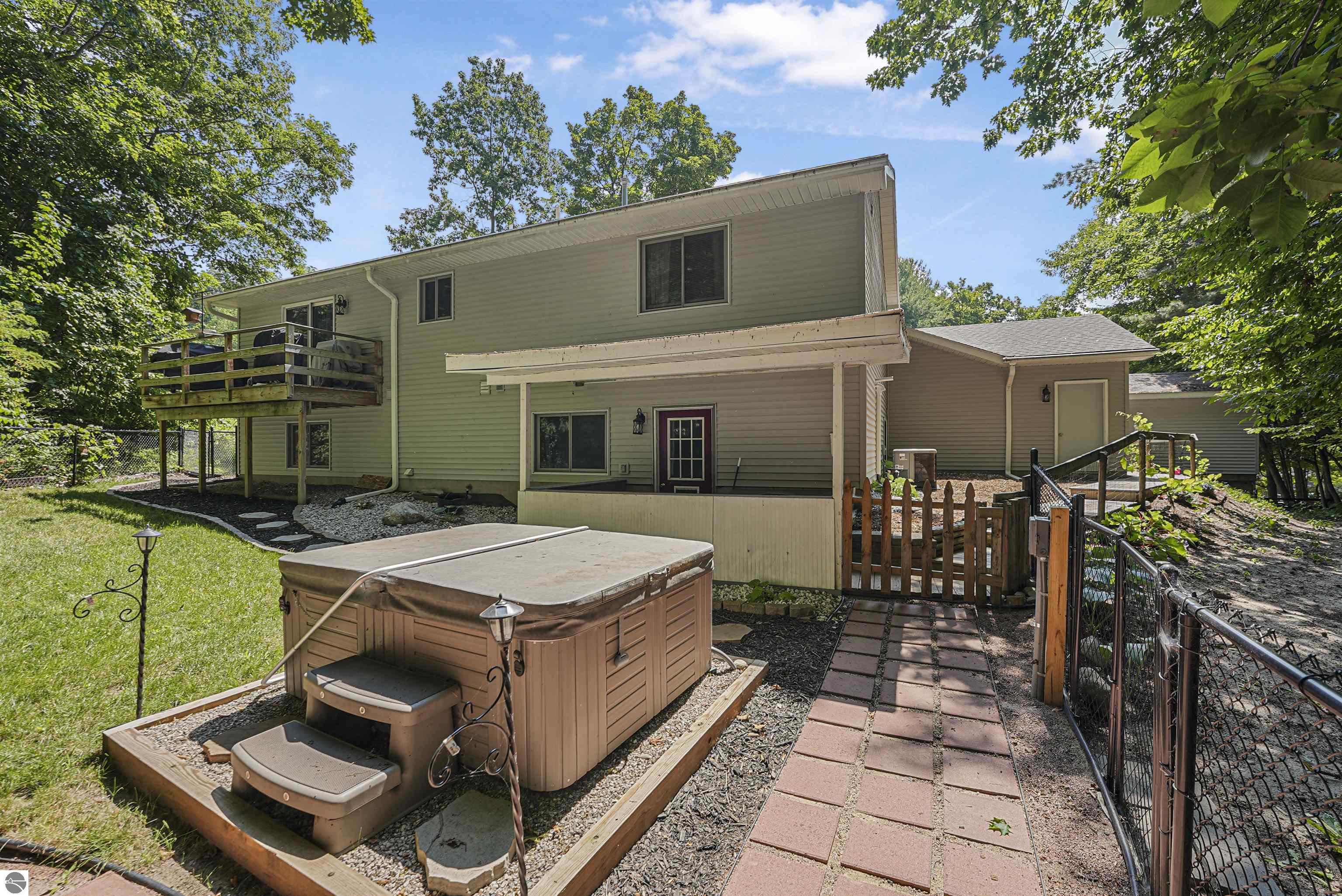 10159 Council Oak Drive