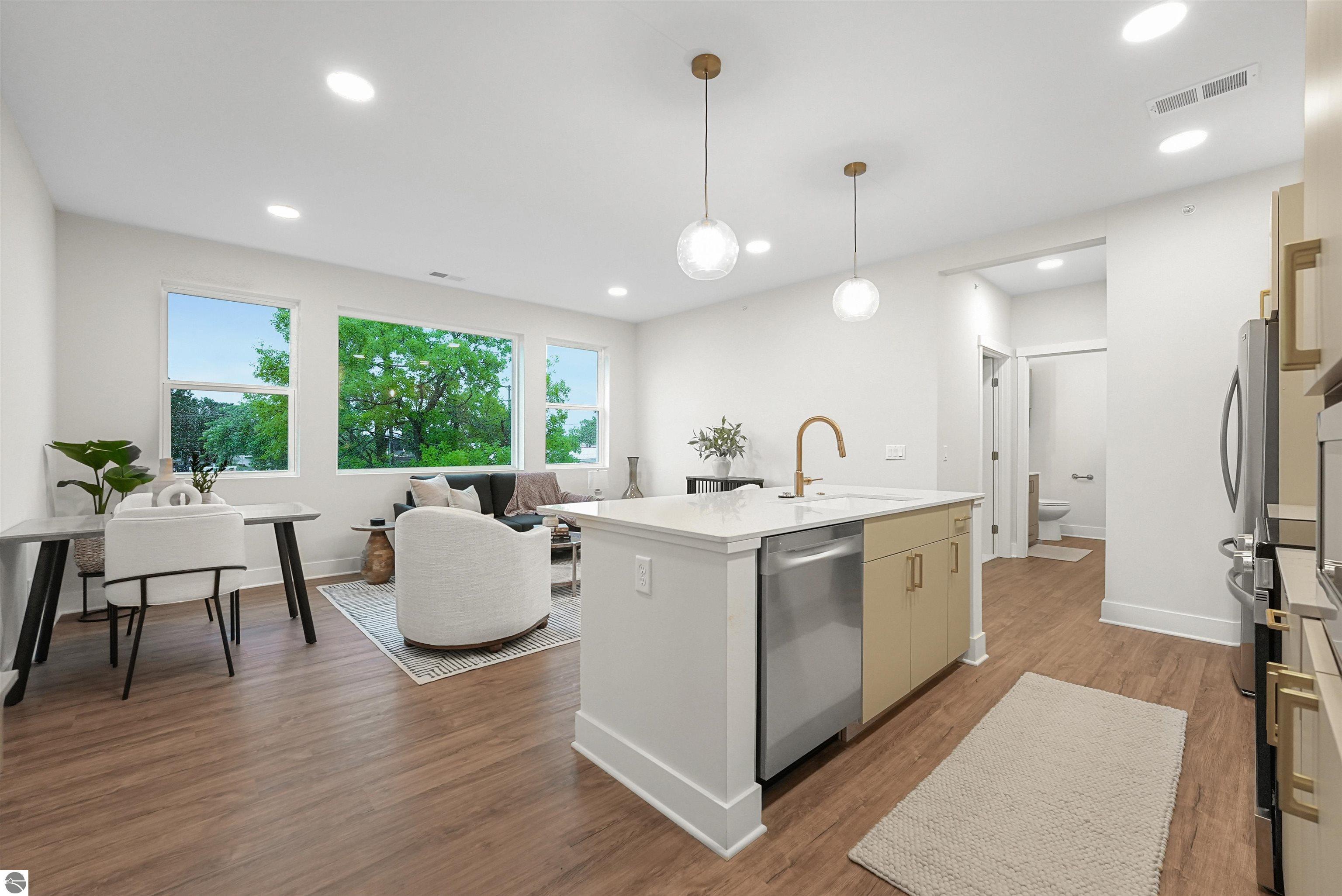 1109 S Carver Street # 2