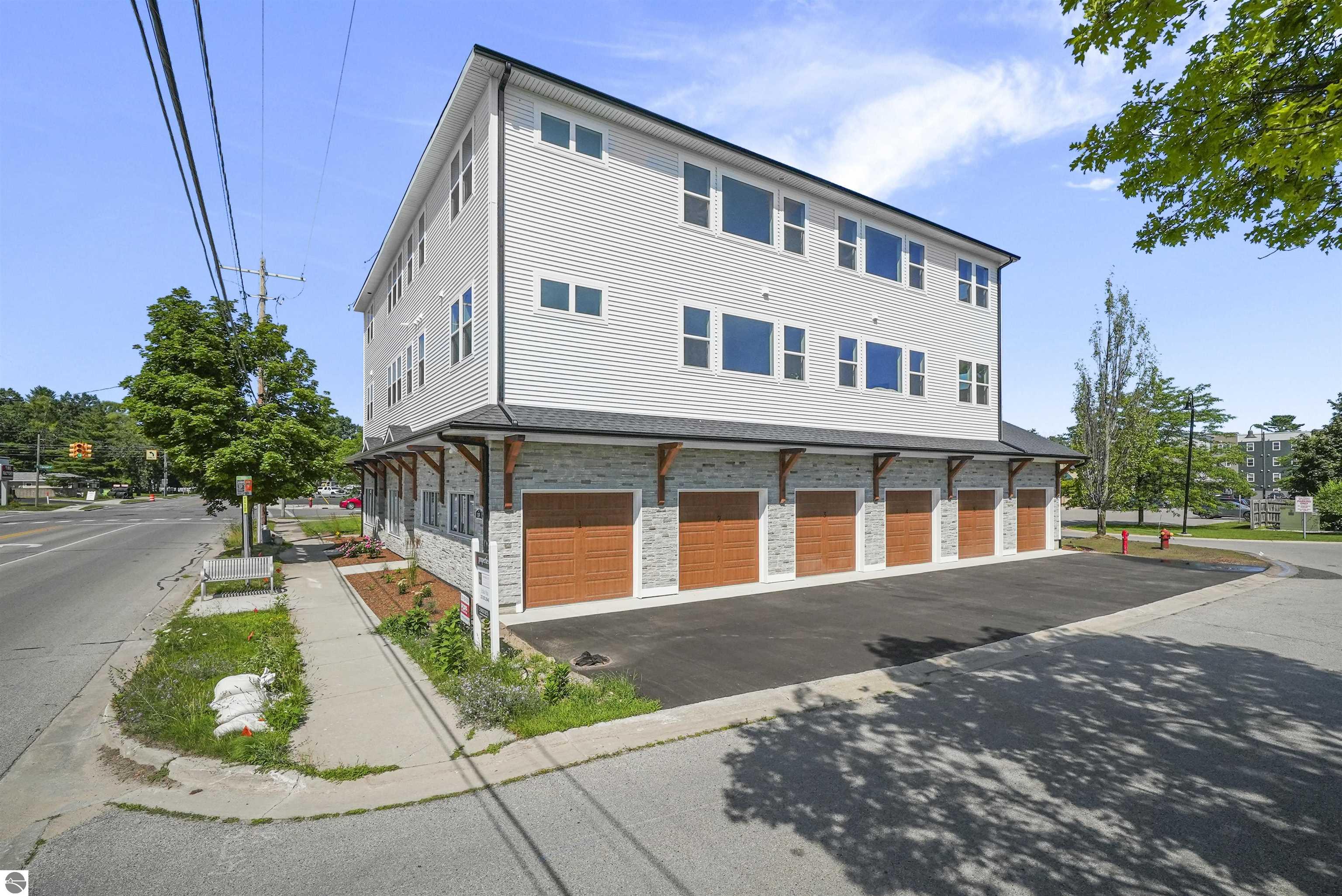 1109 S Carver Street # 2