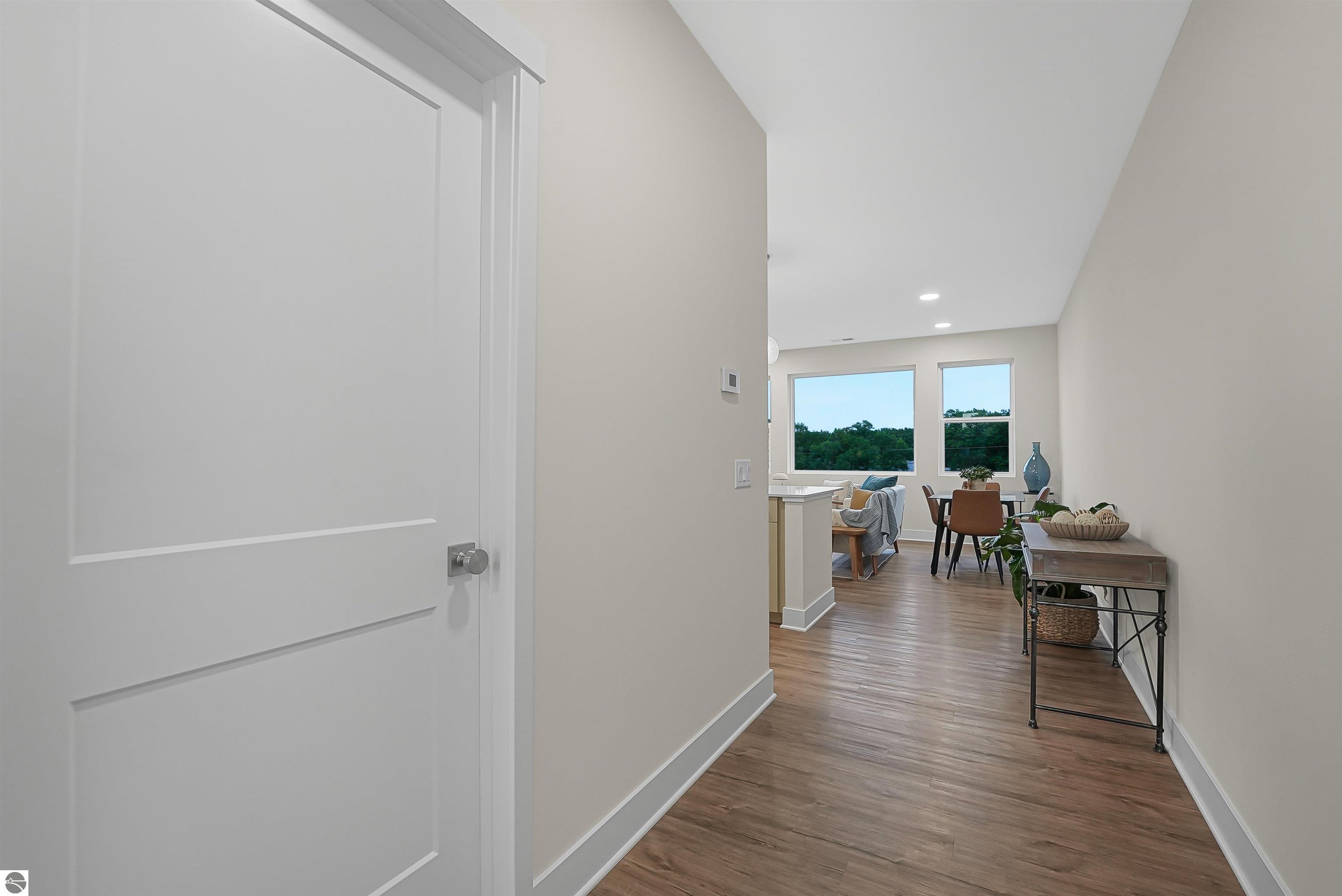 1109 S Carver Street # 6