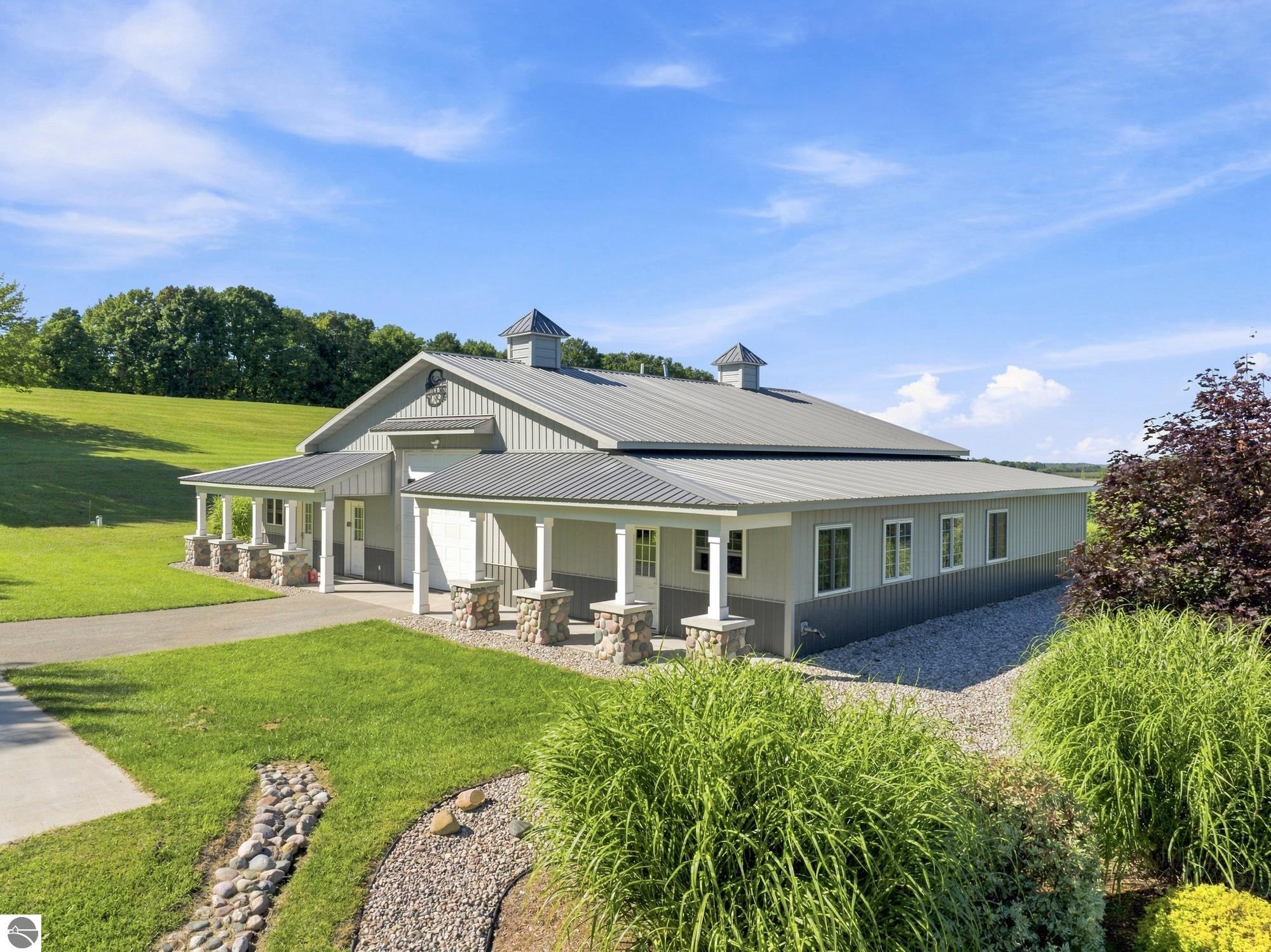 4135 Shadynook Road