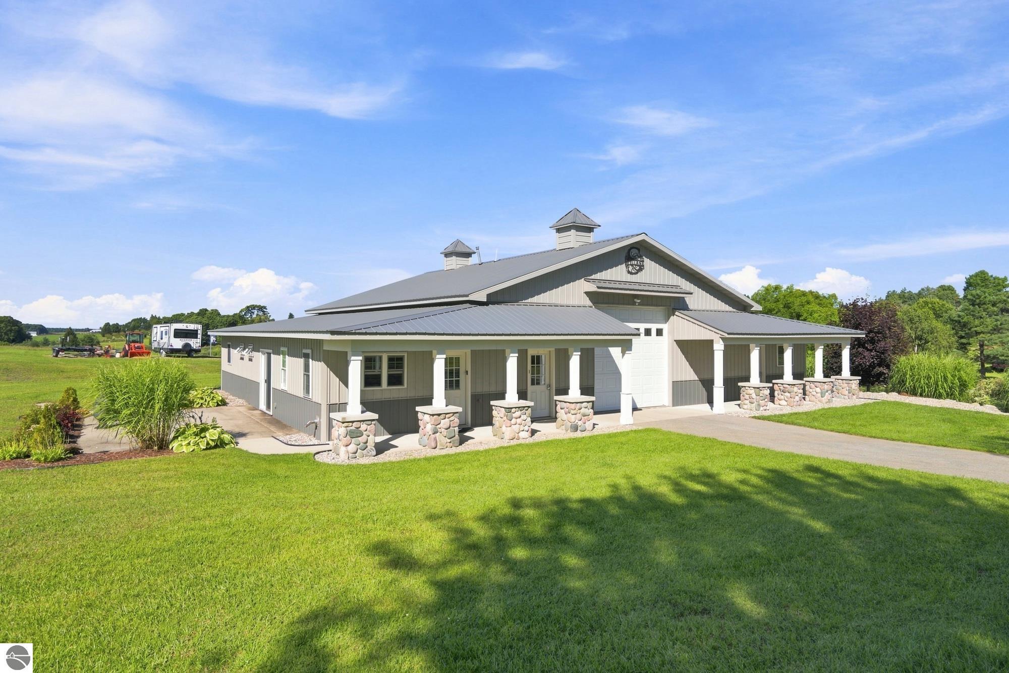 4135 Shadynook Road