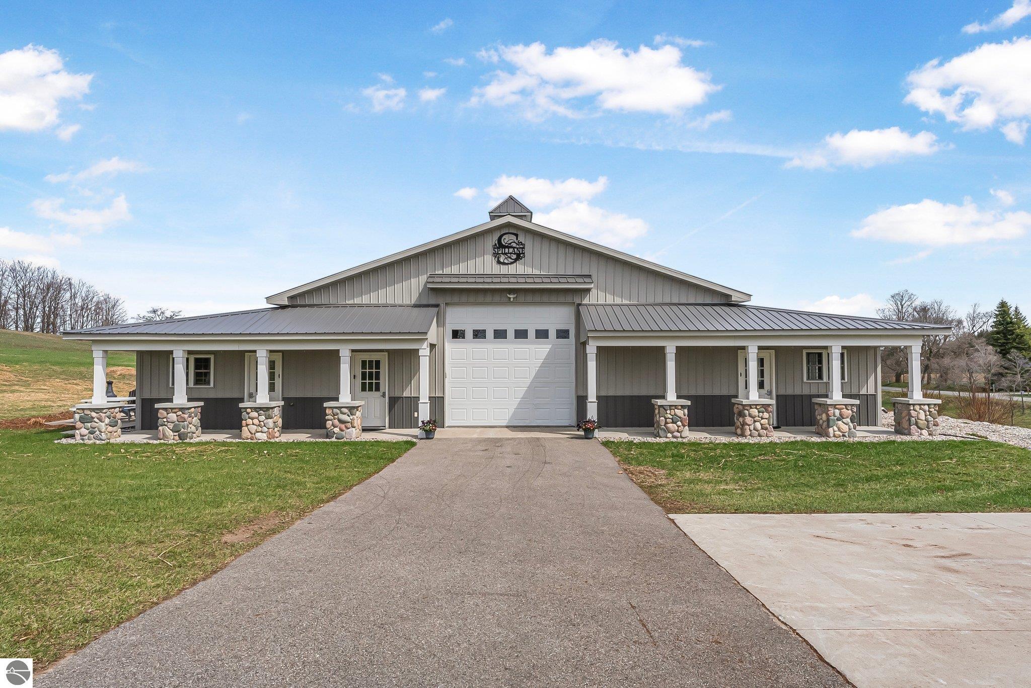 4135 Shadynook Road