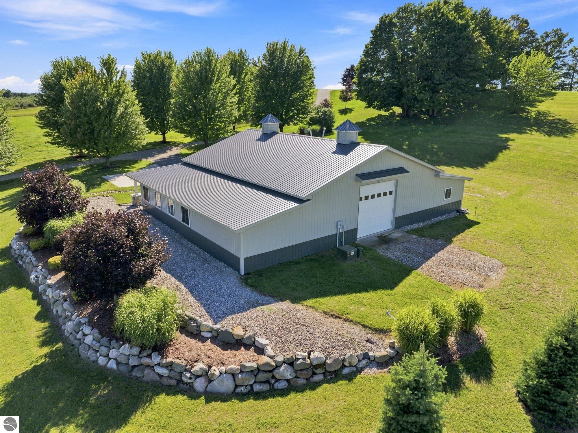 4135 Shadynook Road