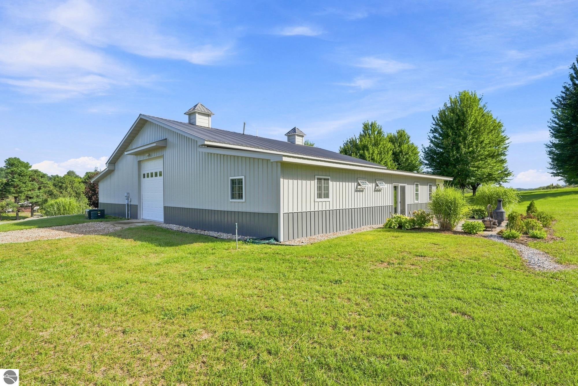 4135 Shadynook Road