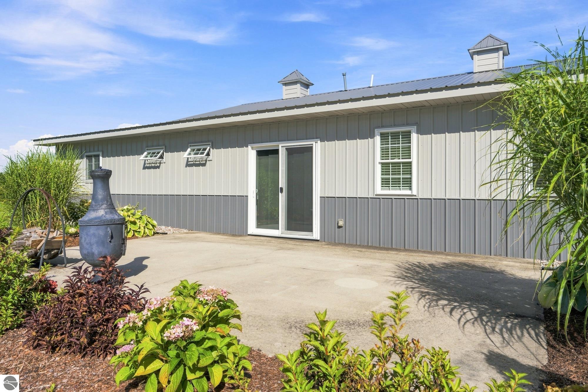 4135 Shadynook Road