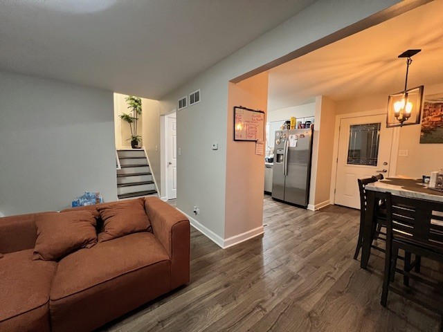 29W034 Lester Street