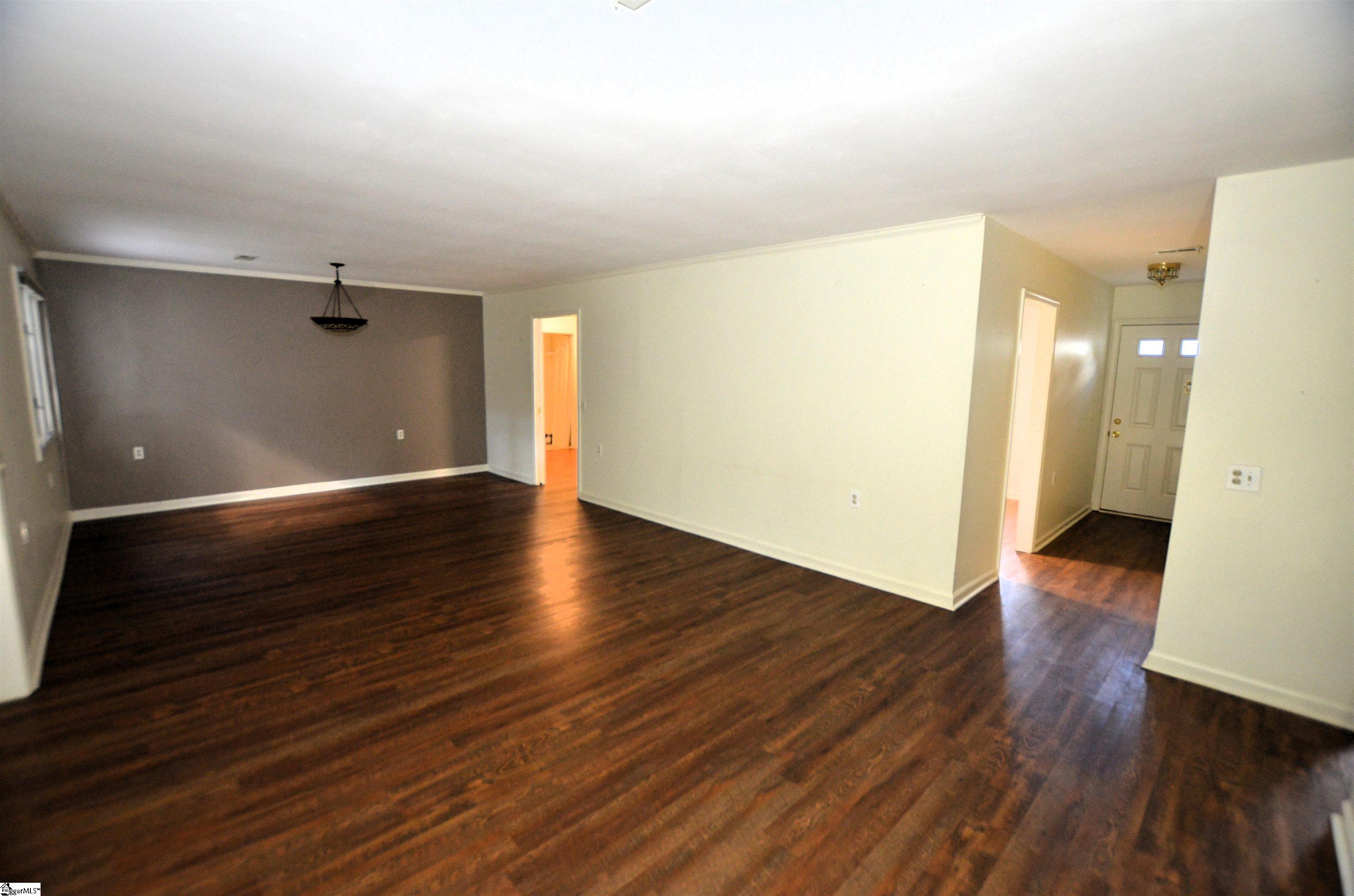 9 Creekdale Court