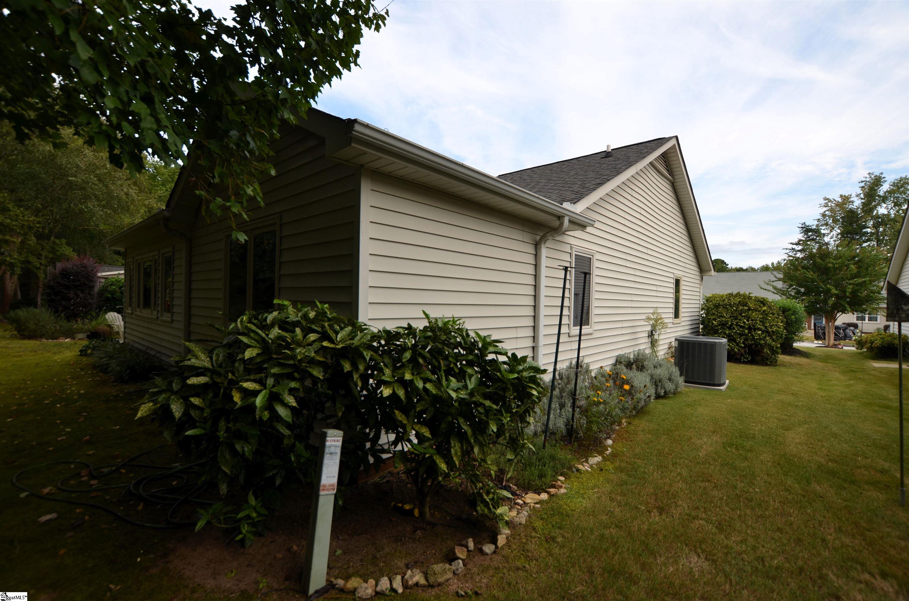 9 Creekdale Court