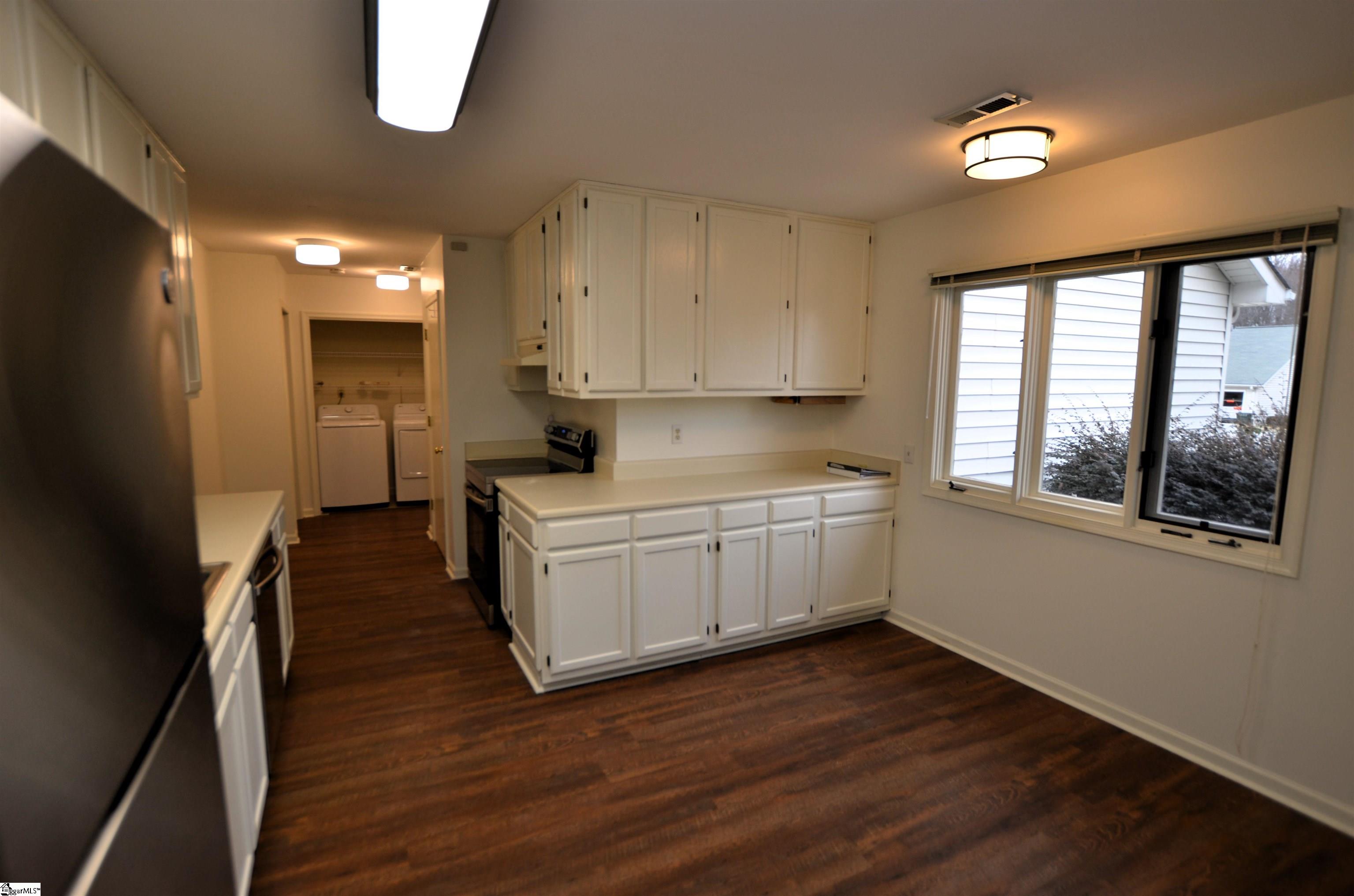 9 Creekdale Court