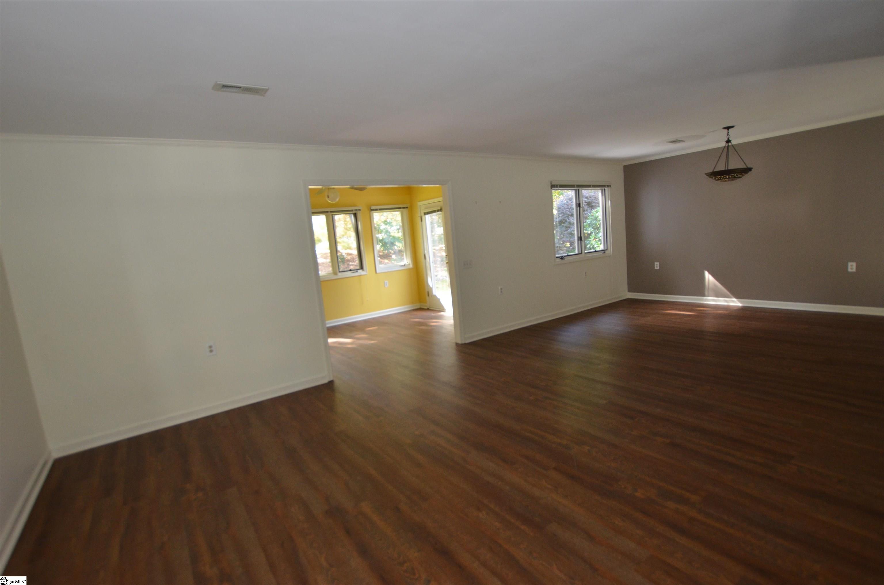 9 Creekdale Court