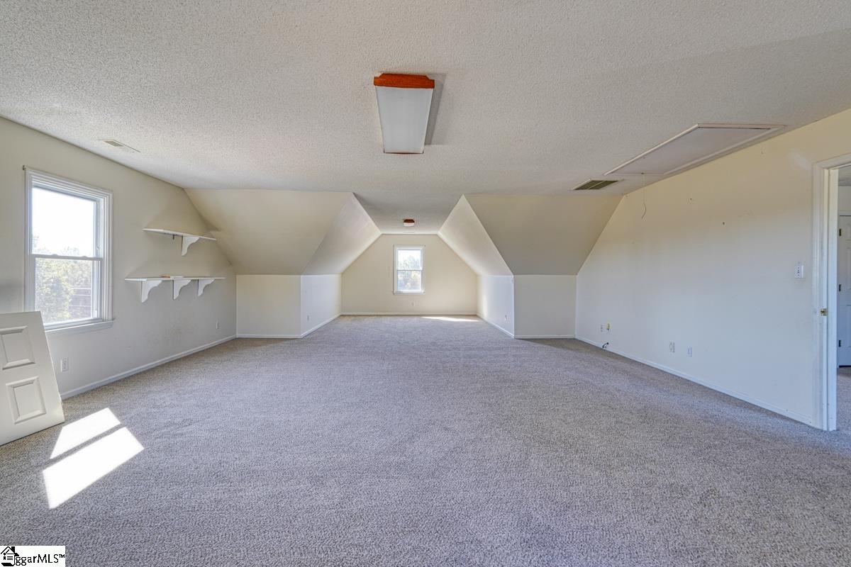 6850 9 Highway