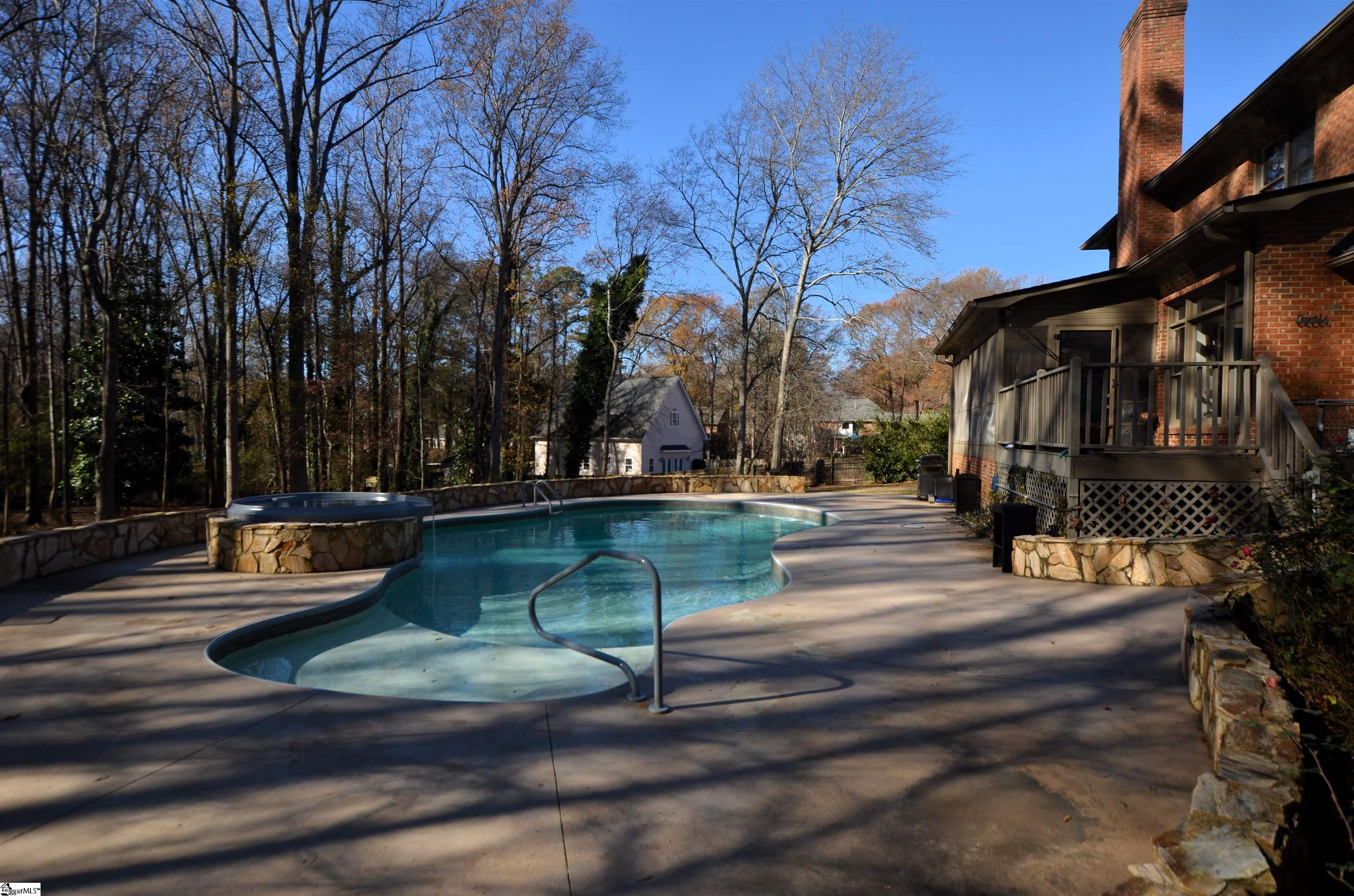 314 Carleton Circle