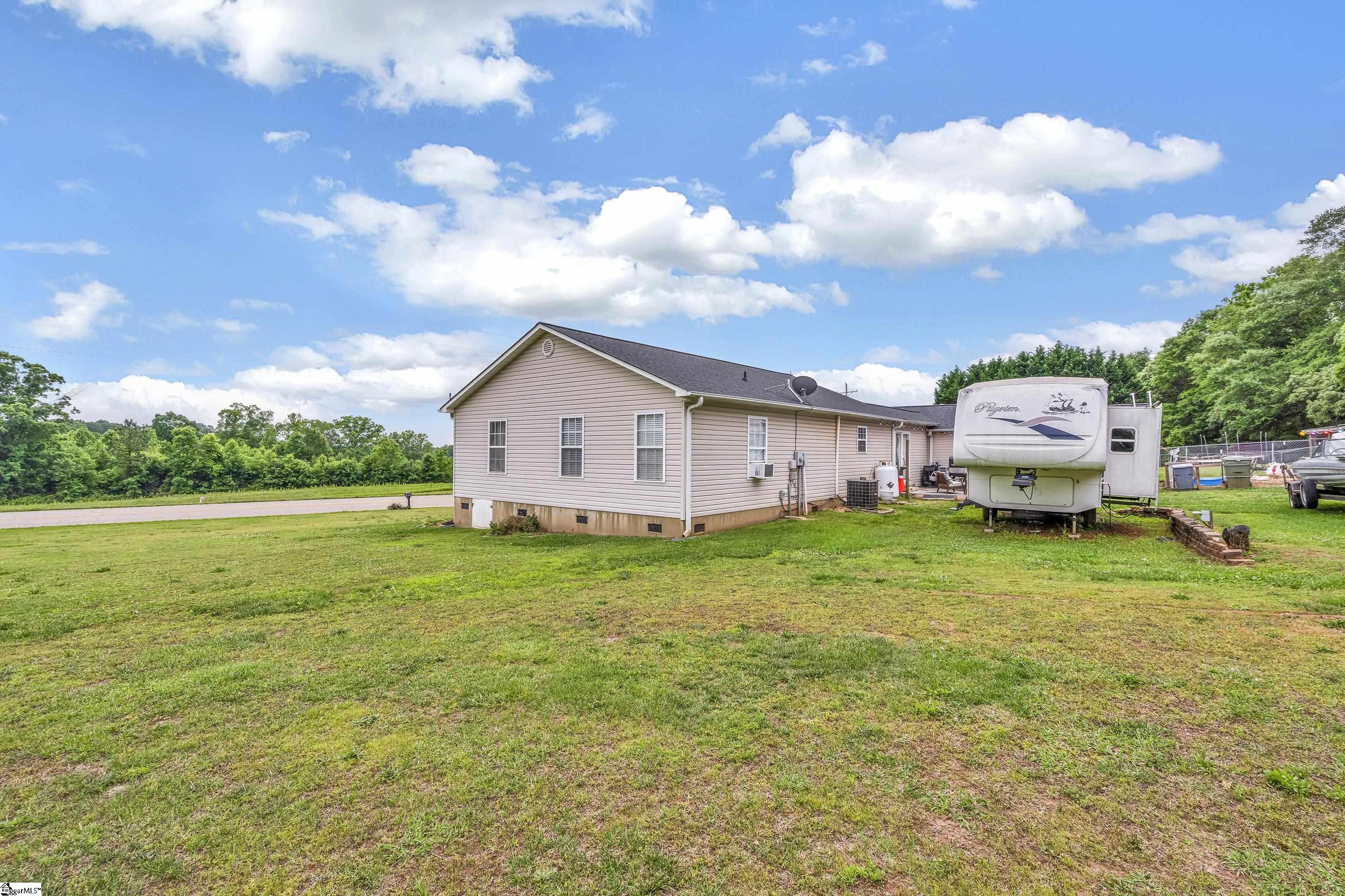 1204 Holly Springs Road