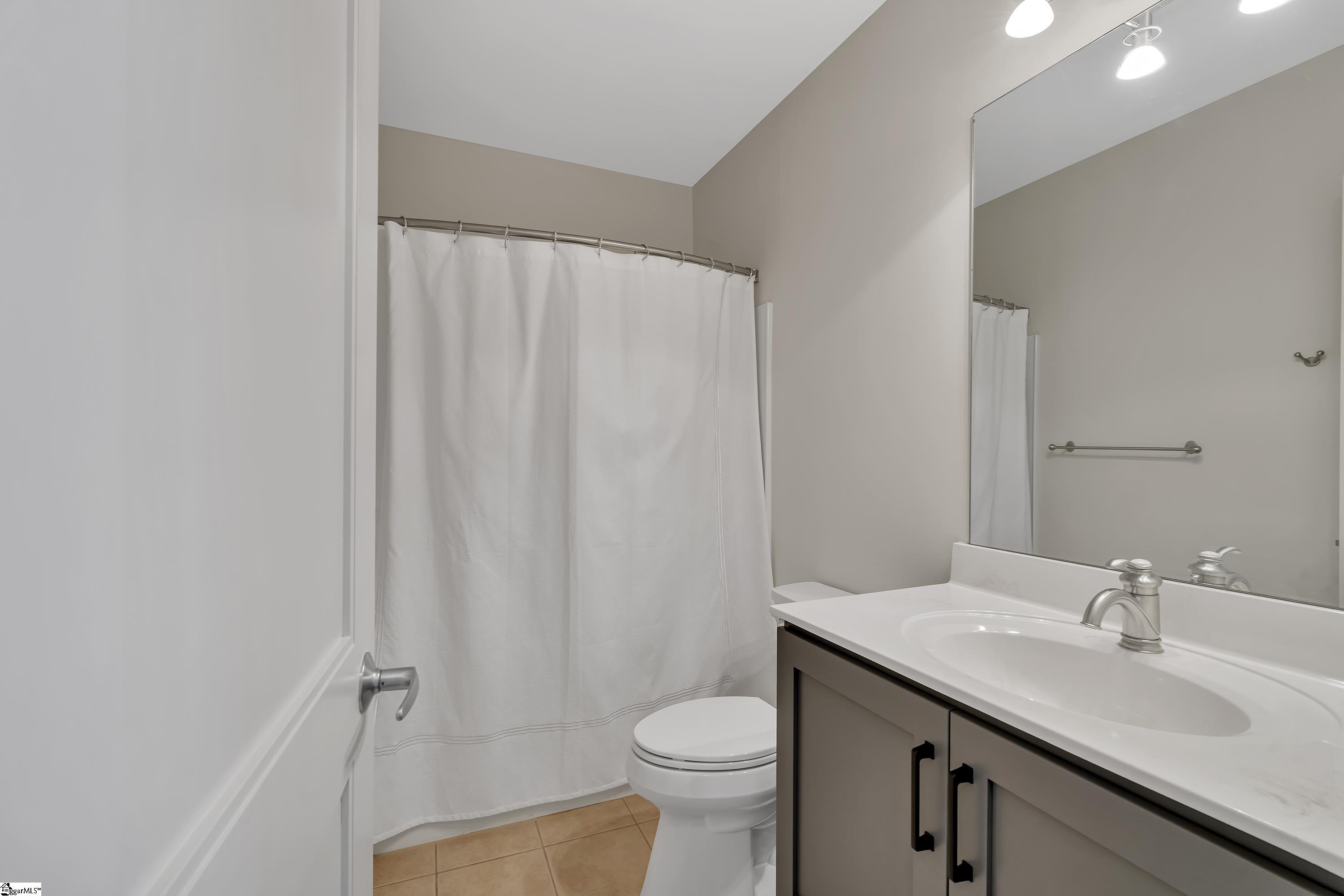 155 Riverplace Unit 201
