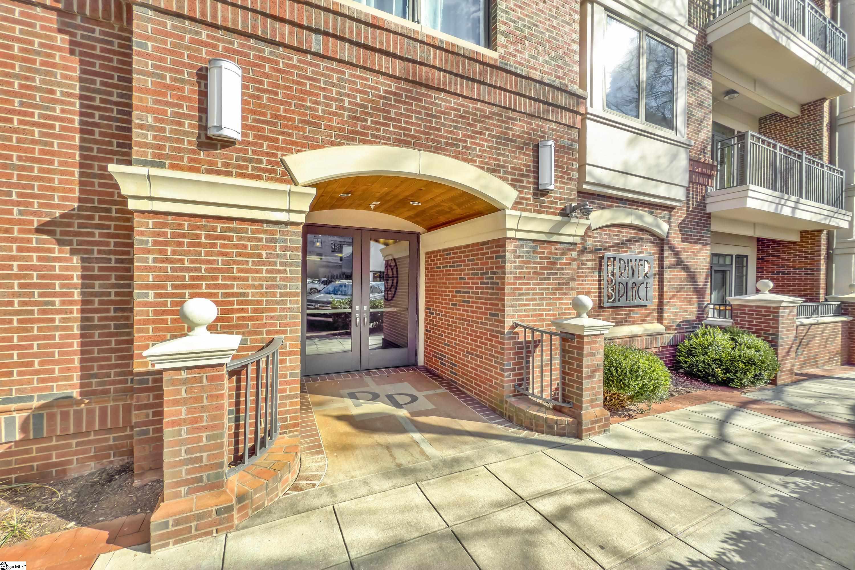 155 Riverplace Unit 201