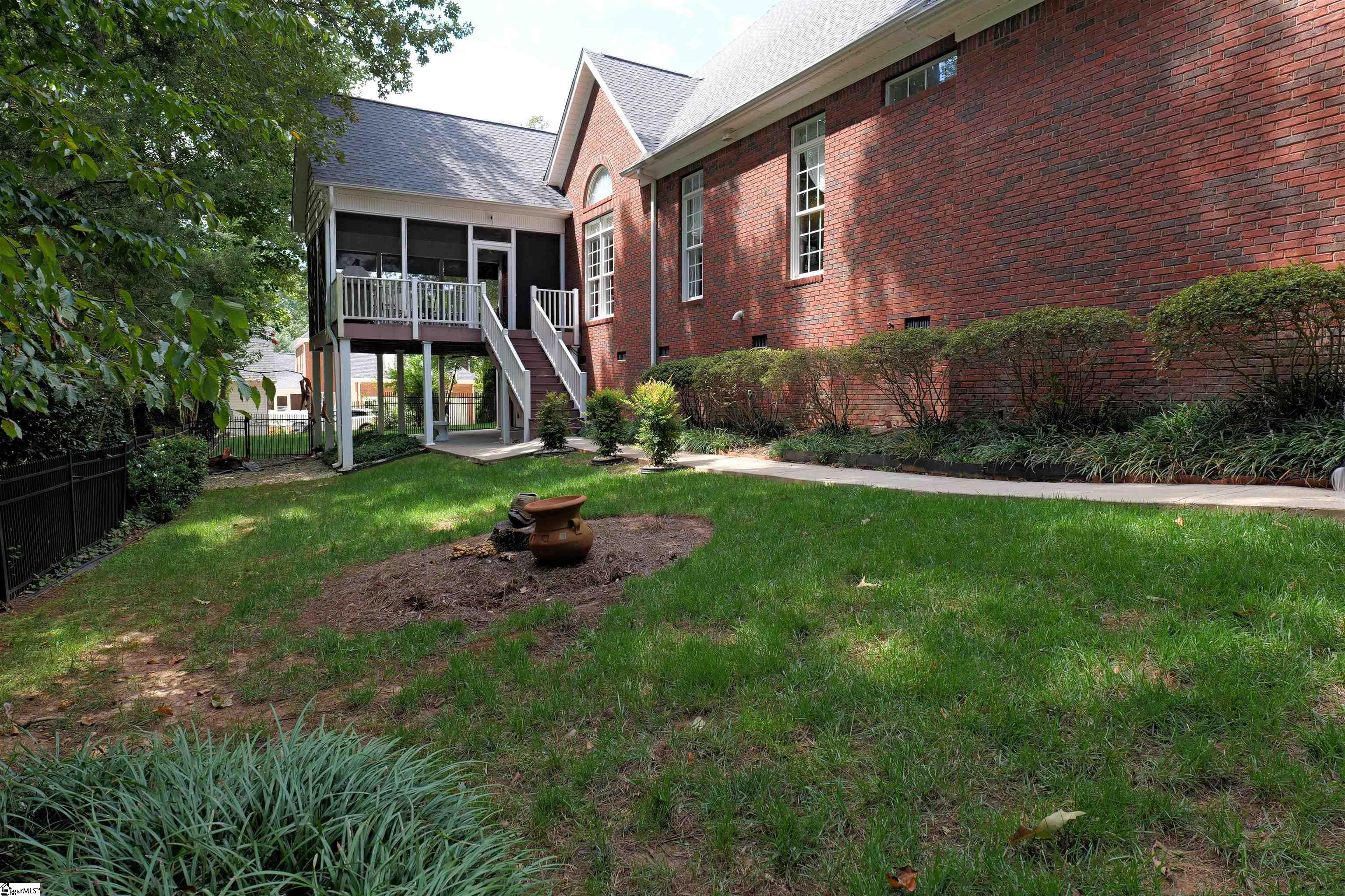 272 Antrim Avenue