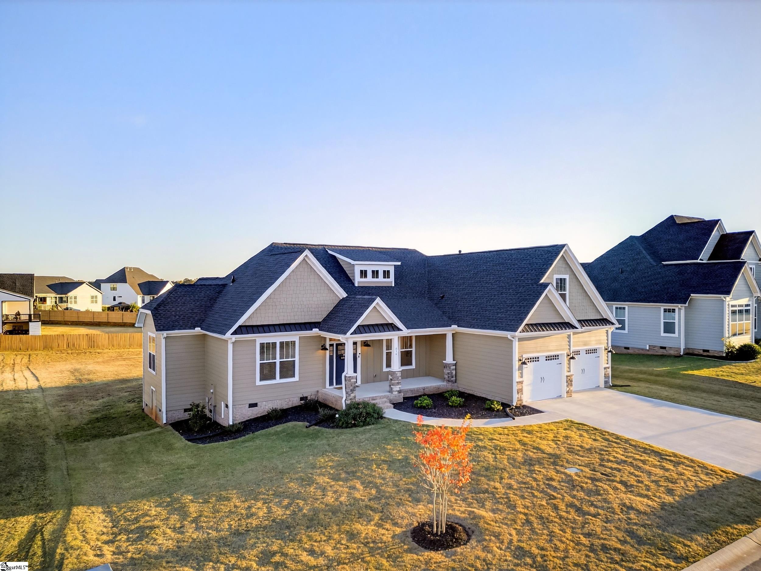 834 Grantwood Circle