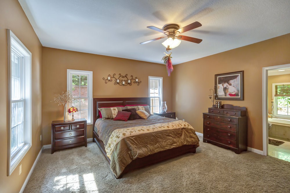 15 Westwind Court