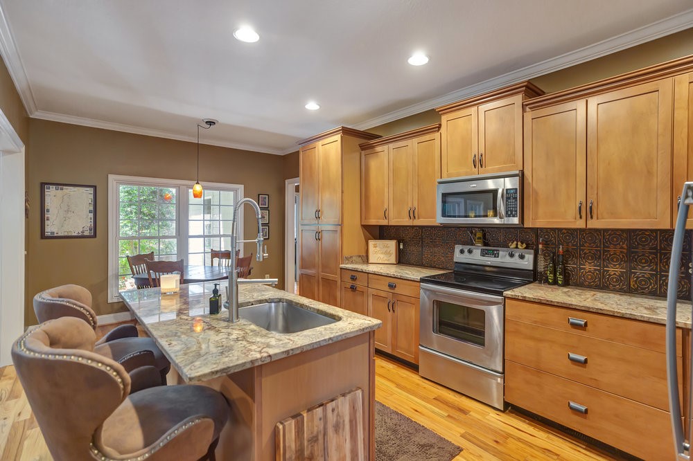 15 Westwind Court