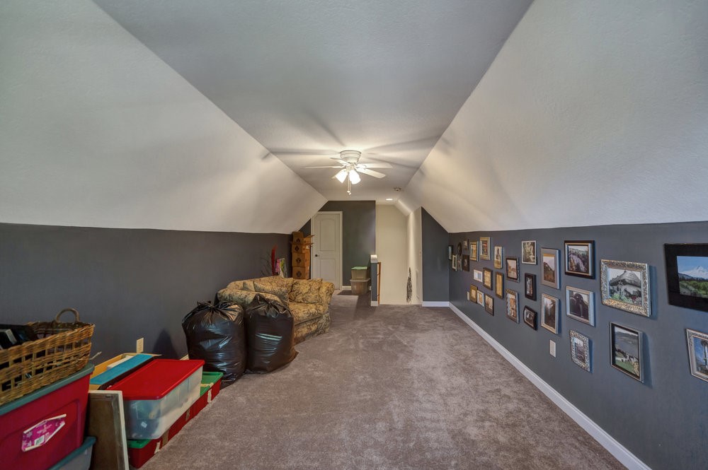 15 Westwind Court