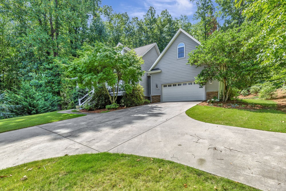 15 Westwind Court