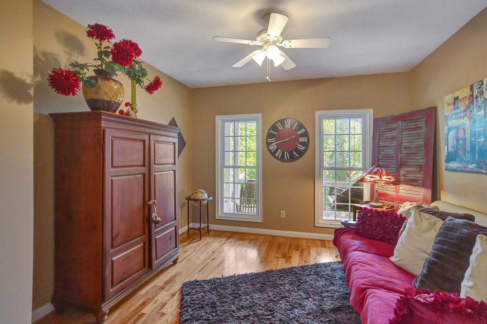 15 Westwind Court