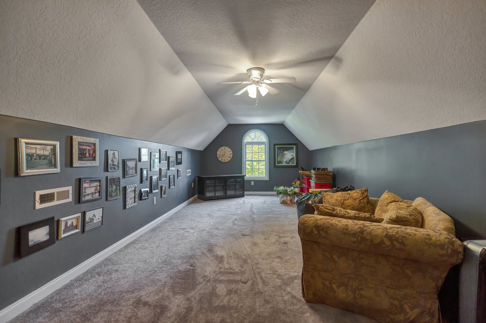 15 Westwind Court