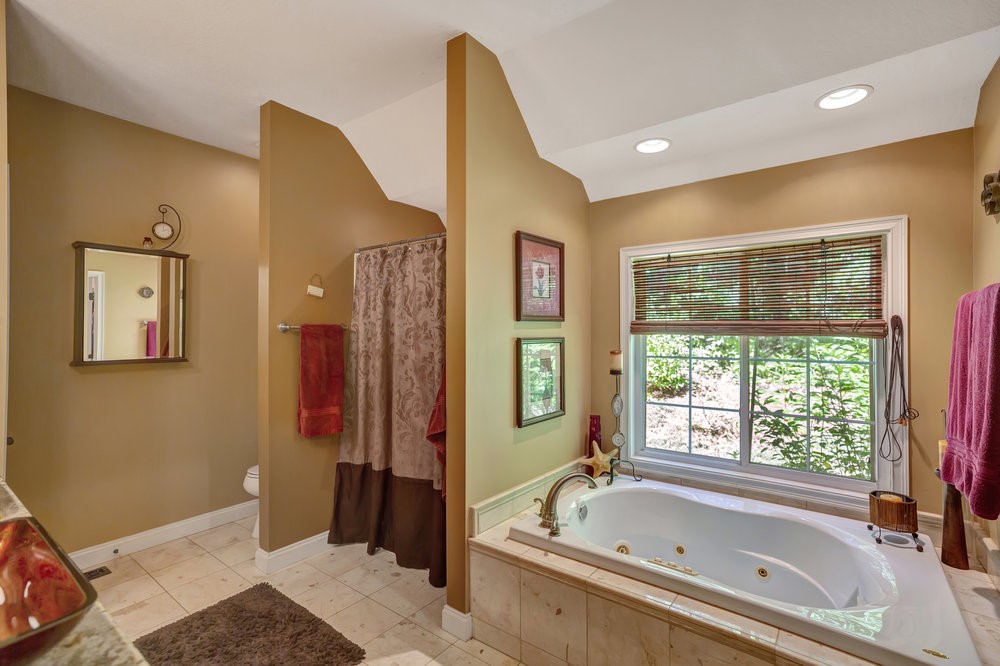 15 Westwind Court