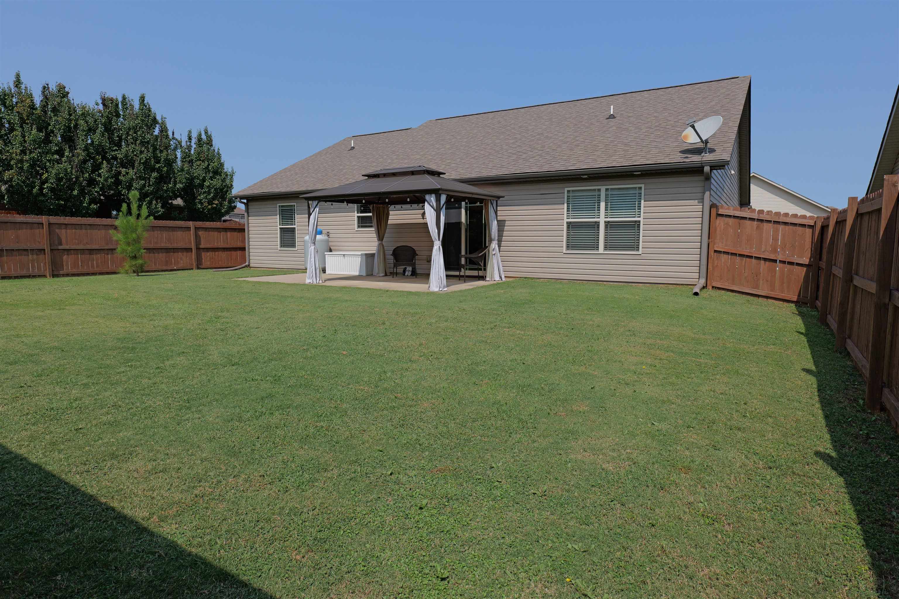 502 E Heatherstone Lane