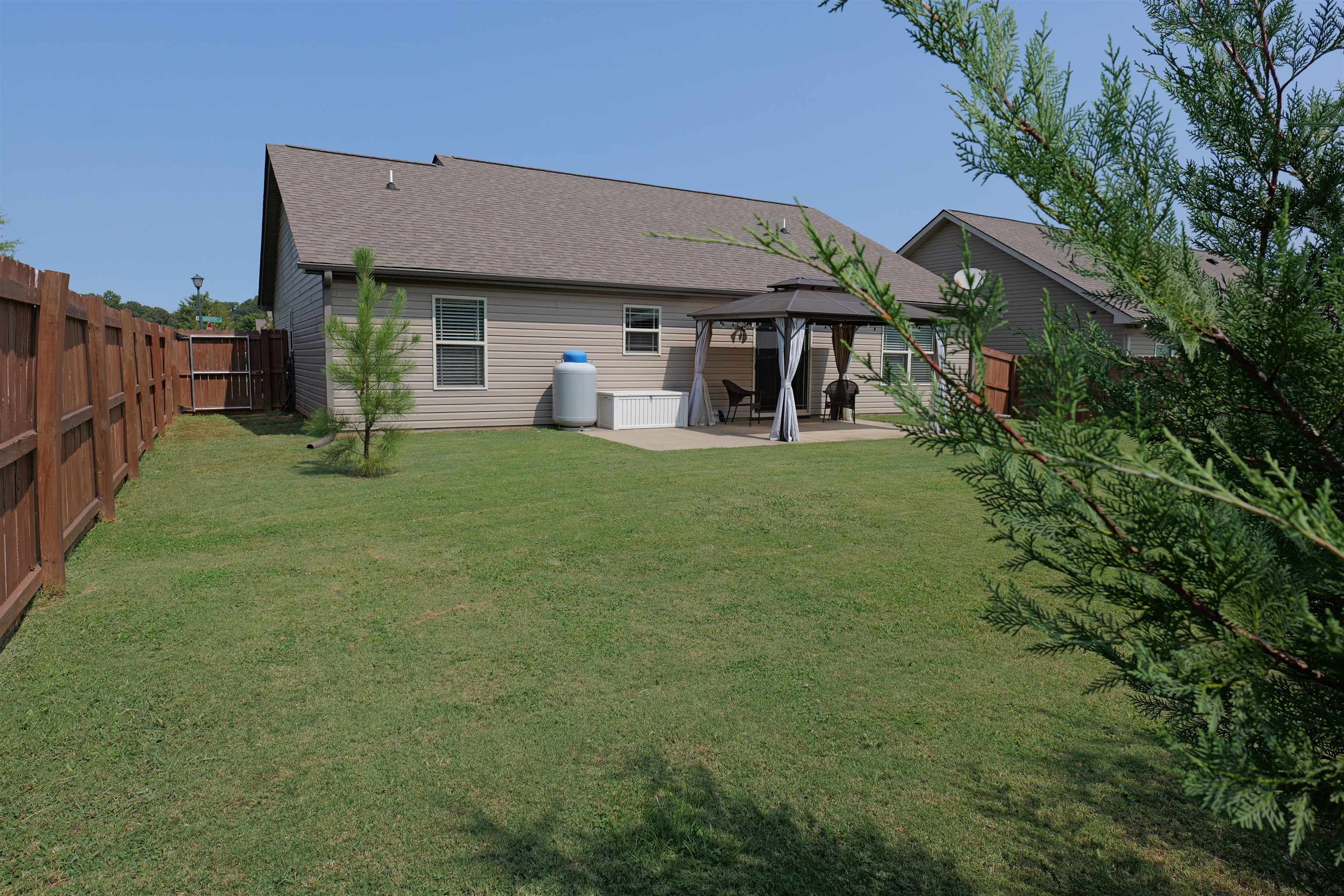 502 E Heatherstone Lane