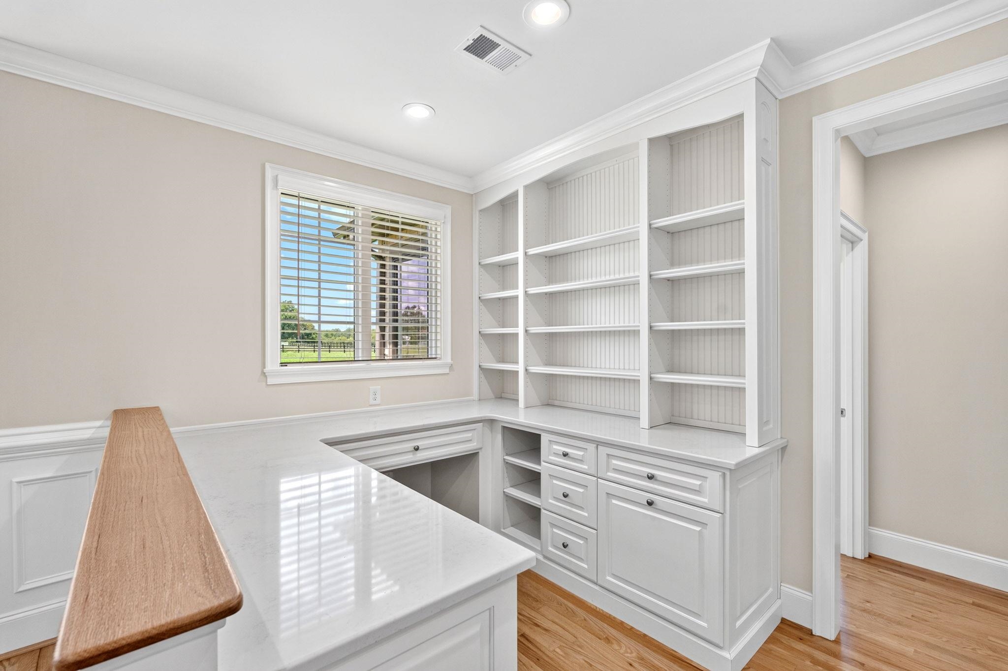 10445 New Cut Road